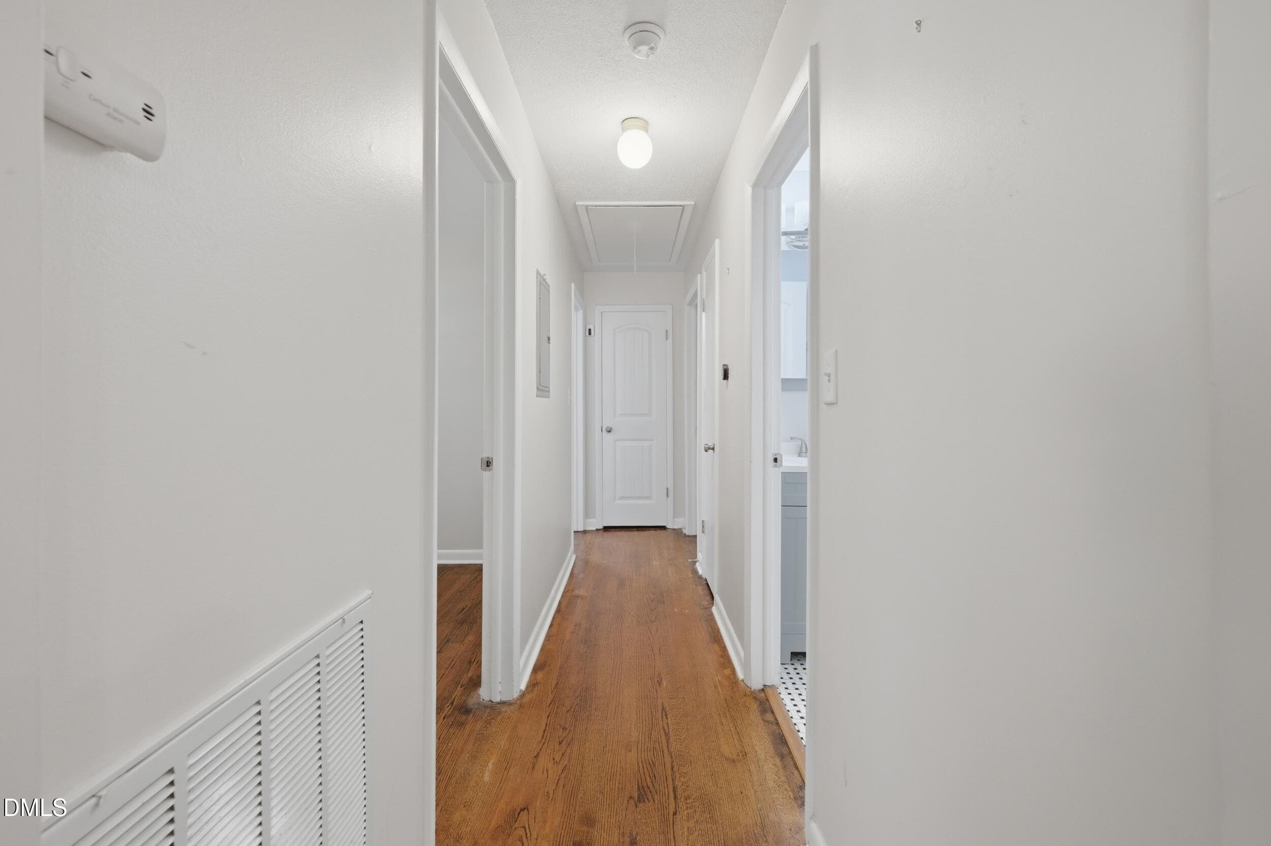 hallway - 2744 Milburnie Road, Raleigh, NC 27610, Raleigh