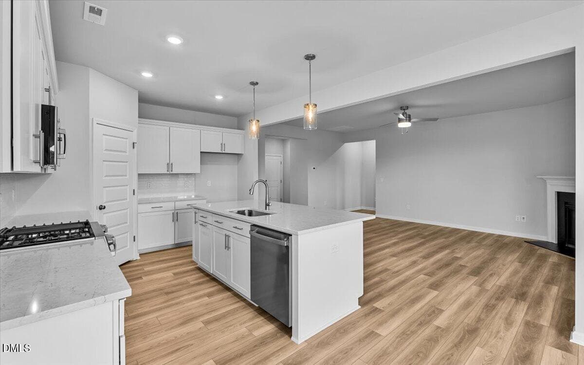 FMWeb11 - 3022 Bayou Street, Graham, NC 27253