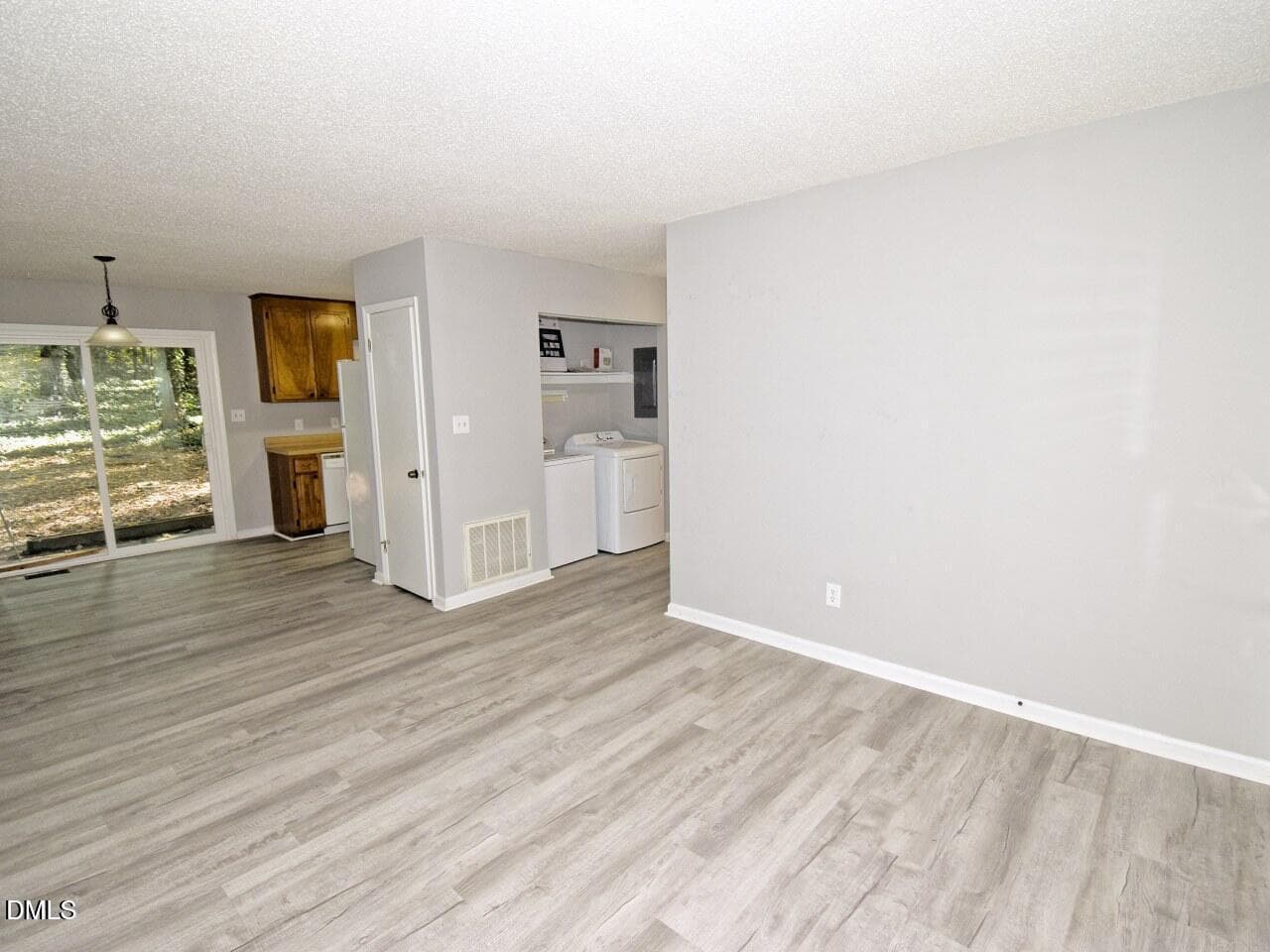 20251118003440386105000000-o - 841 Barringer Drive, Raleigh, NC 27606, Raleigh