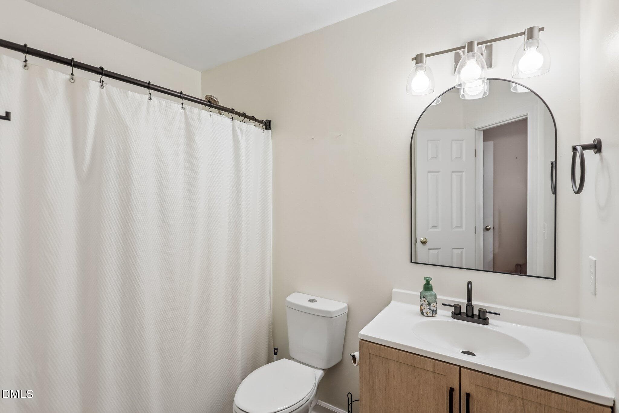 16-web-or-mls-Windbyrne Dr-S2307-016 - 208 Windbyrne Drive, Cary, NC 27513, Cary