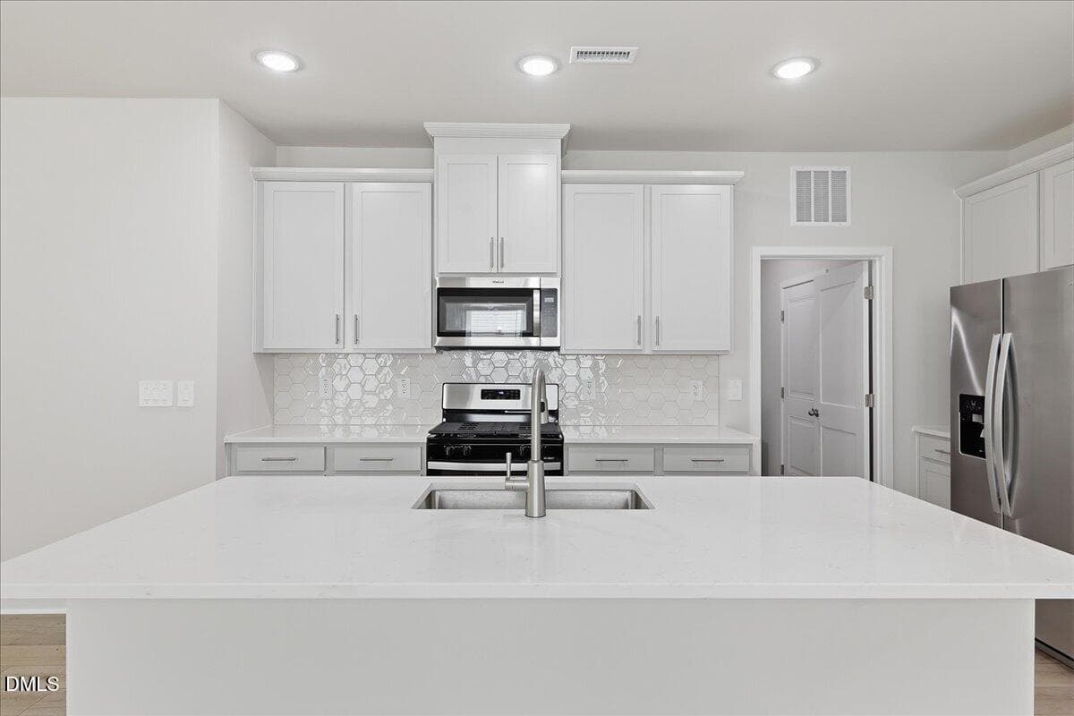 09-8Y3A9588 - 1432 Hatteras Road, Durham, NC 27704, Durham
