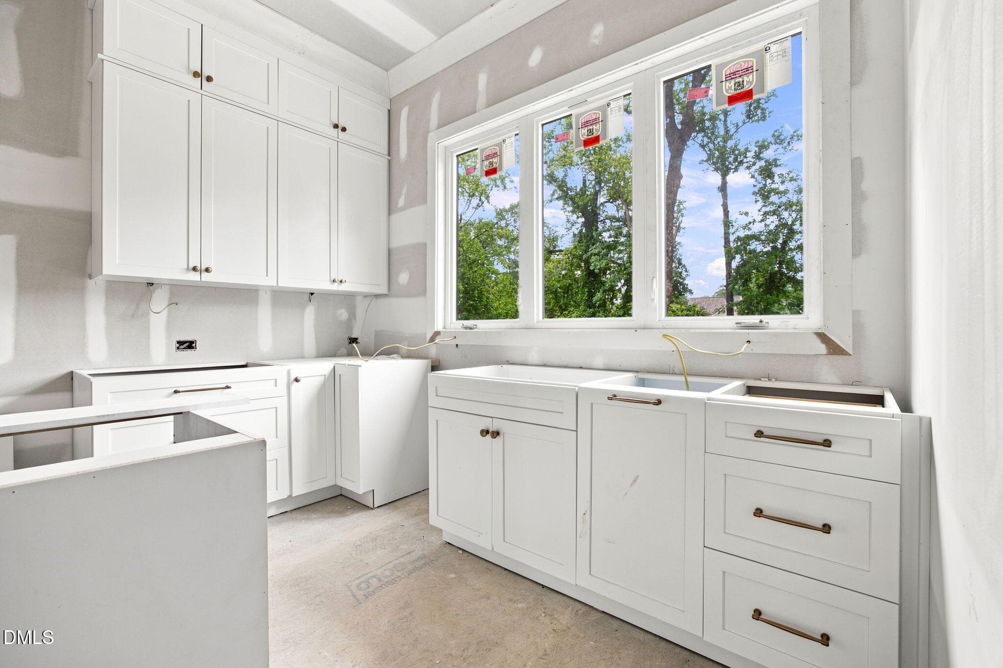 21-web-or-mls-IMG_8524 - 2390 Grant Avenue, Raleigh, NC 27608, Raleigh