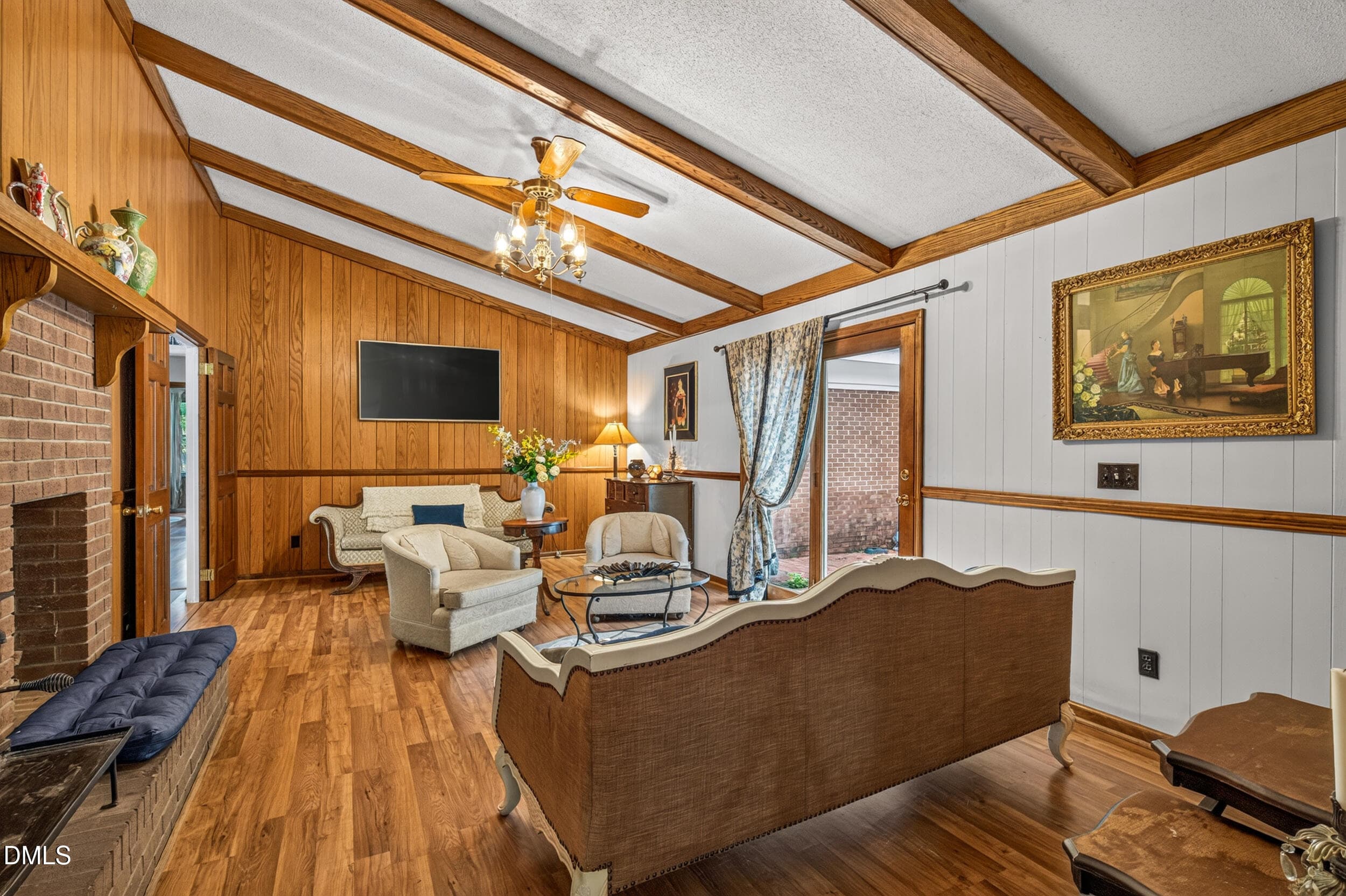 Living Room - 1595 North Moore Road, Robbins, NC 27325