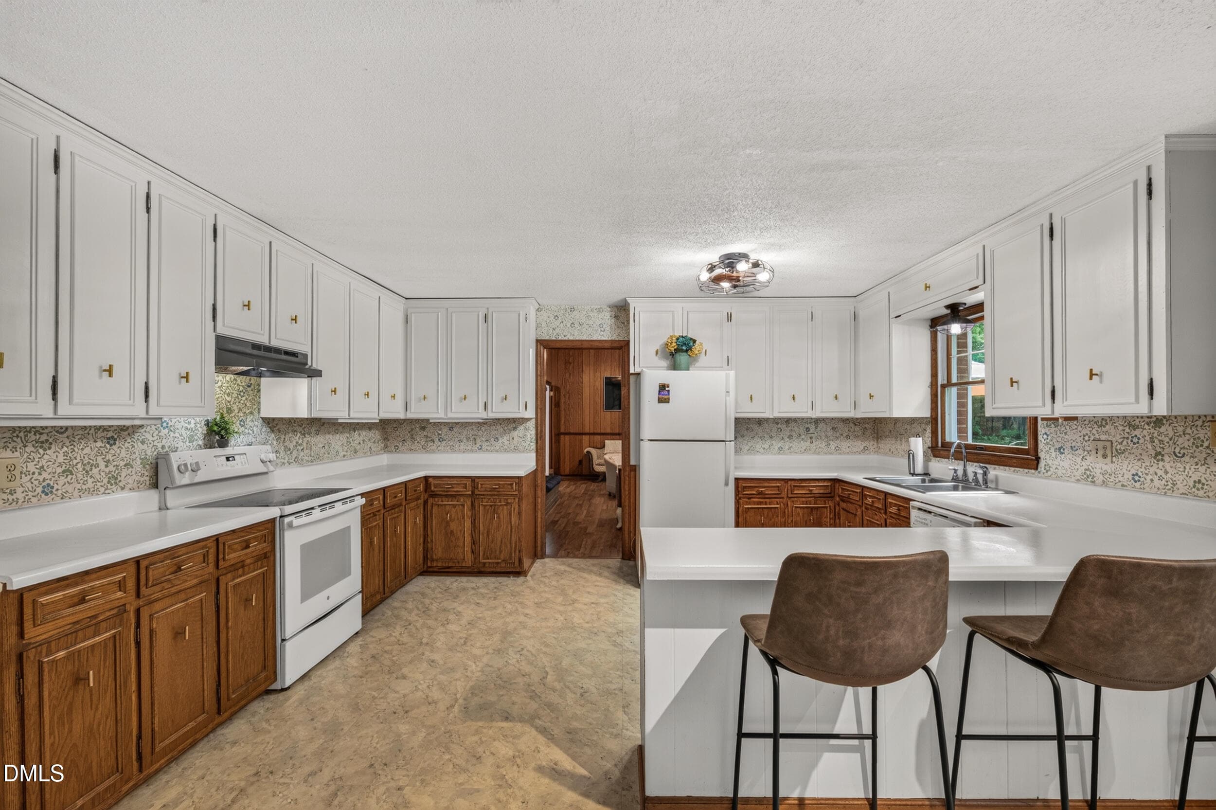 Kitchen - 1595 North Moore Road, Robbins, NC 27325