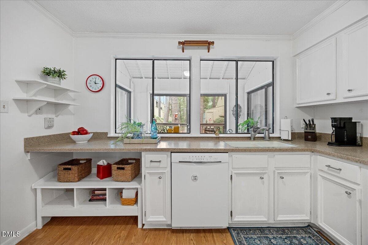 14-2A1A4147 - 4100 Five Oaks Drive 27, Durham, NC 27707, Durham