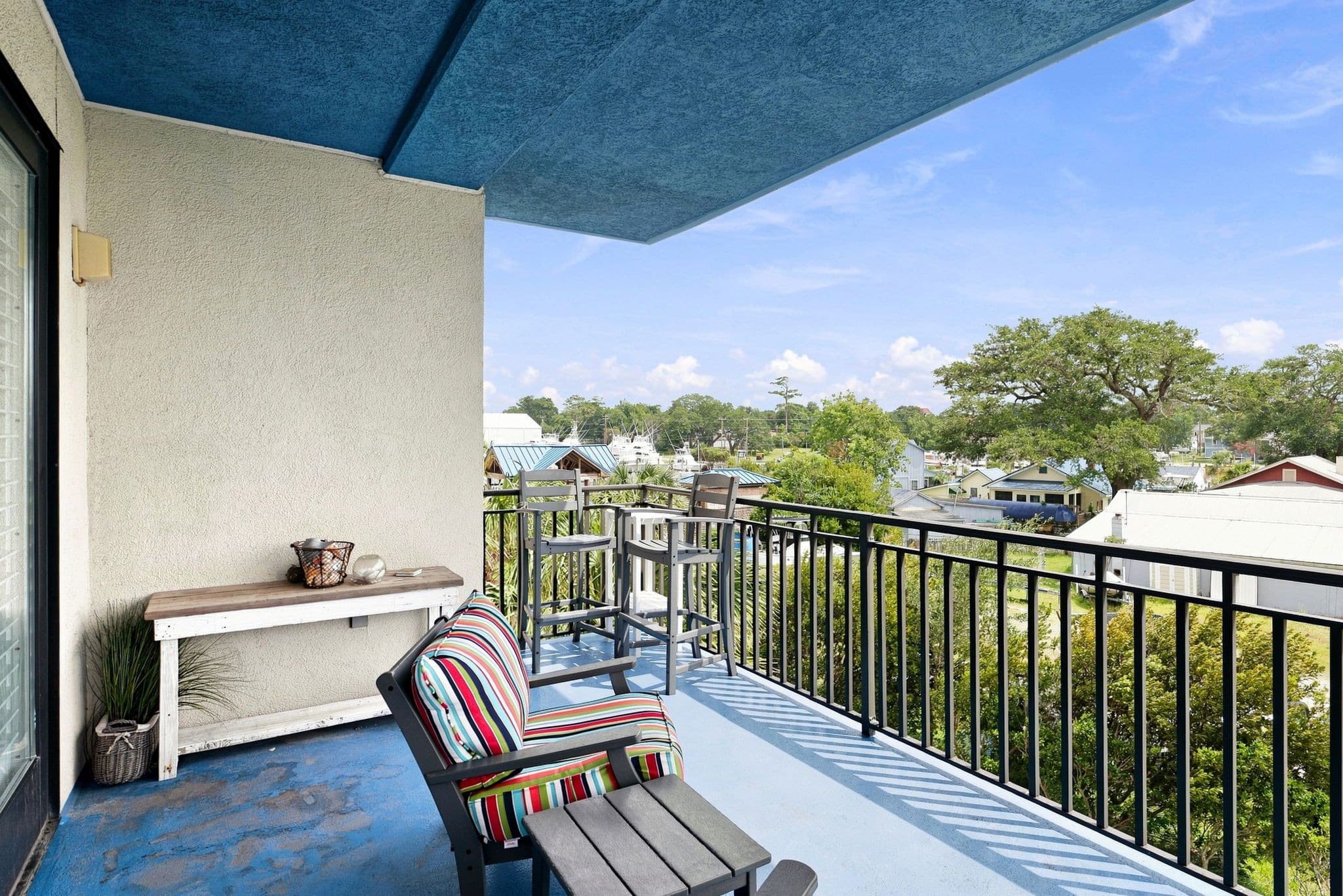 52-web-or-mls-590A2018.jpg - 4425 Arendell Street 101, Morehead City, NC 28557
