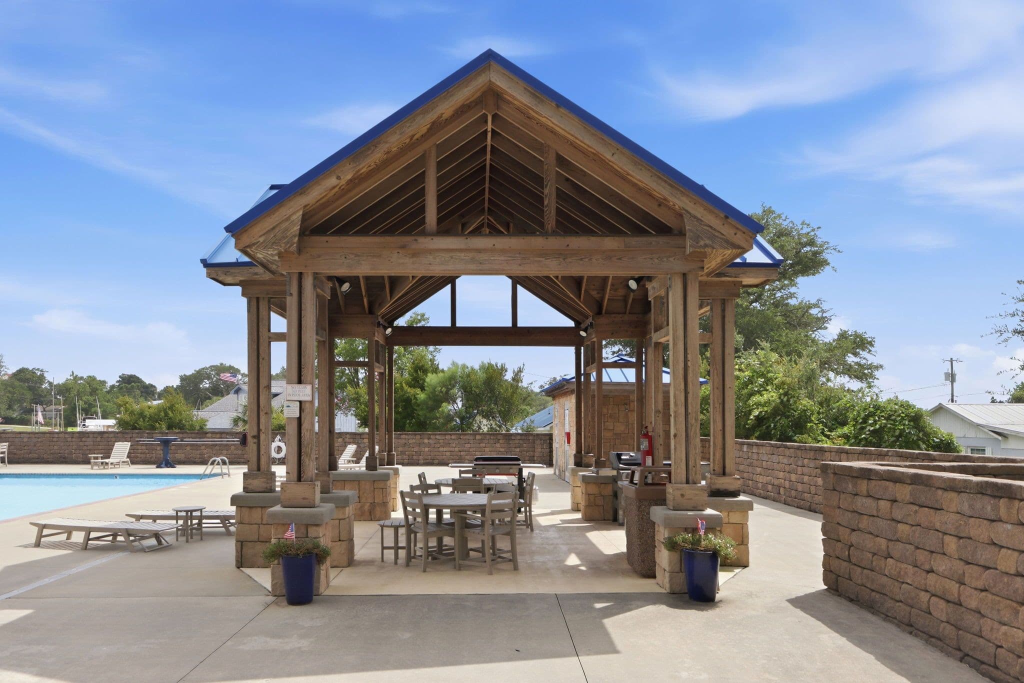 53-web-or-mls-590A2022_edit.jpg - 4425 Arendell Street 101, Morehead City, NC 28557