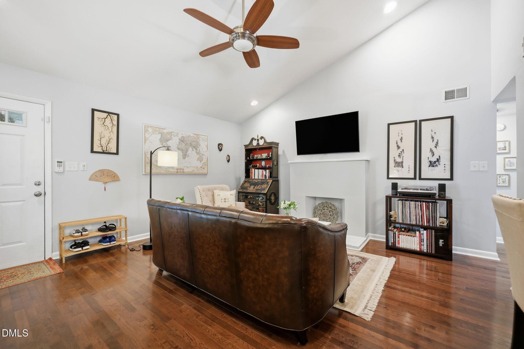 12-web-or-mls-IMG_5416 - 615 Kirby Street 302, Raleigh, NC 27606, Raleigh