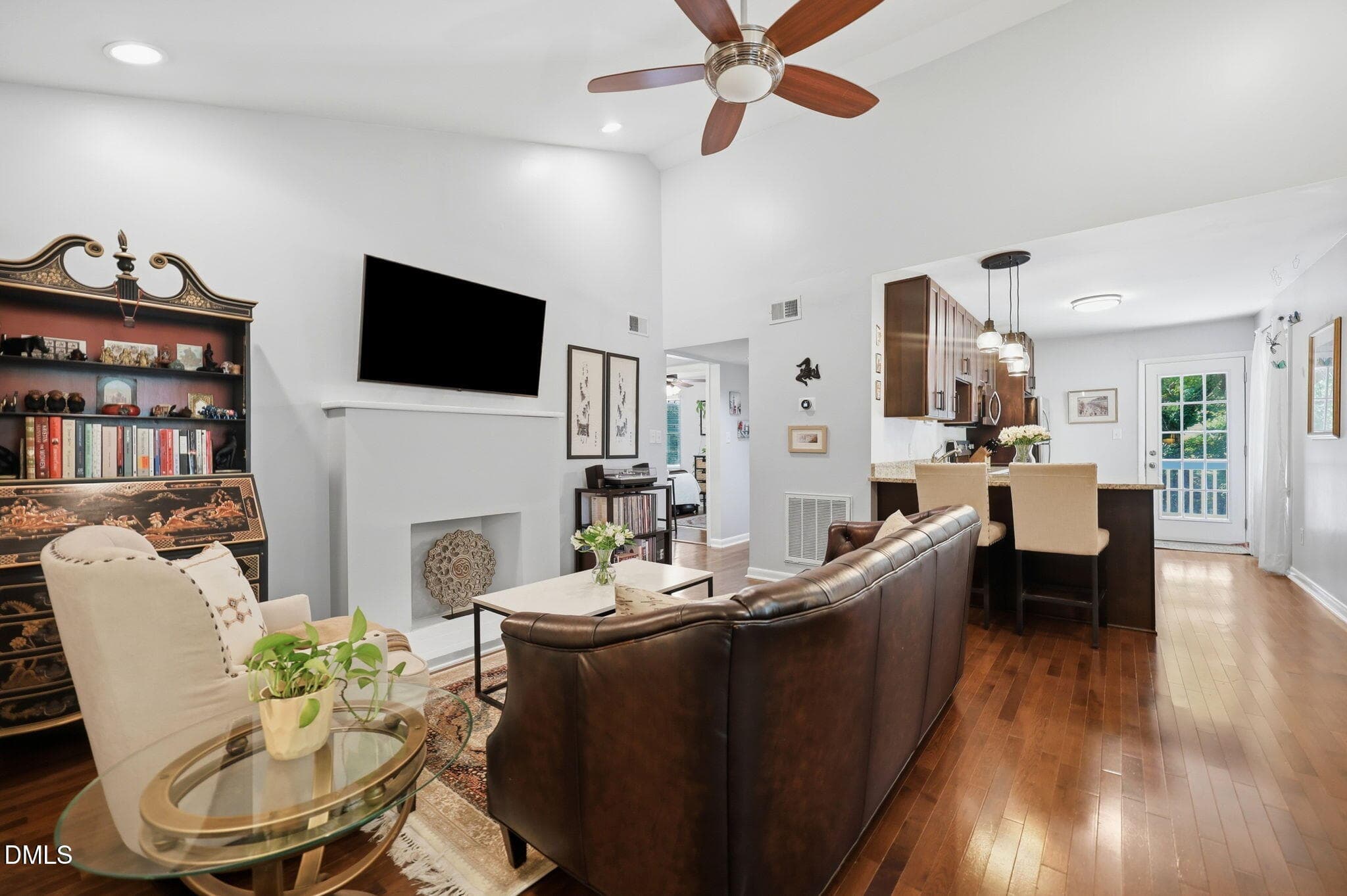 14-web-or-mls-IMG_5425 - 615 Kirby Street 302, Raleigh, NC 27606, Raleigh