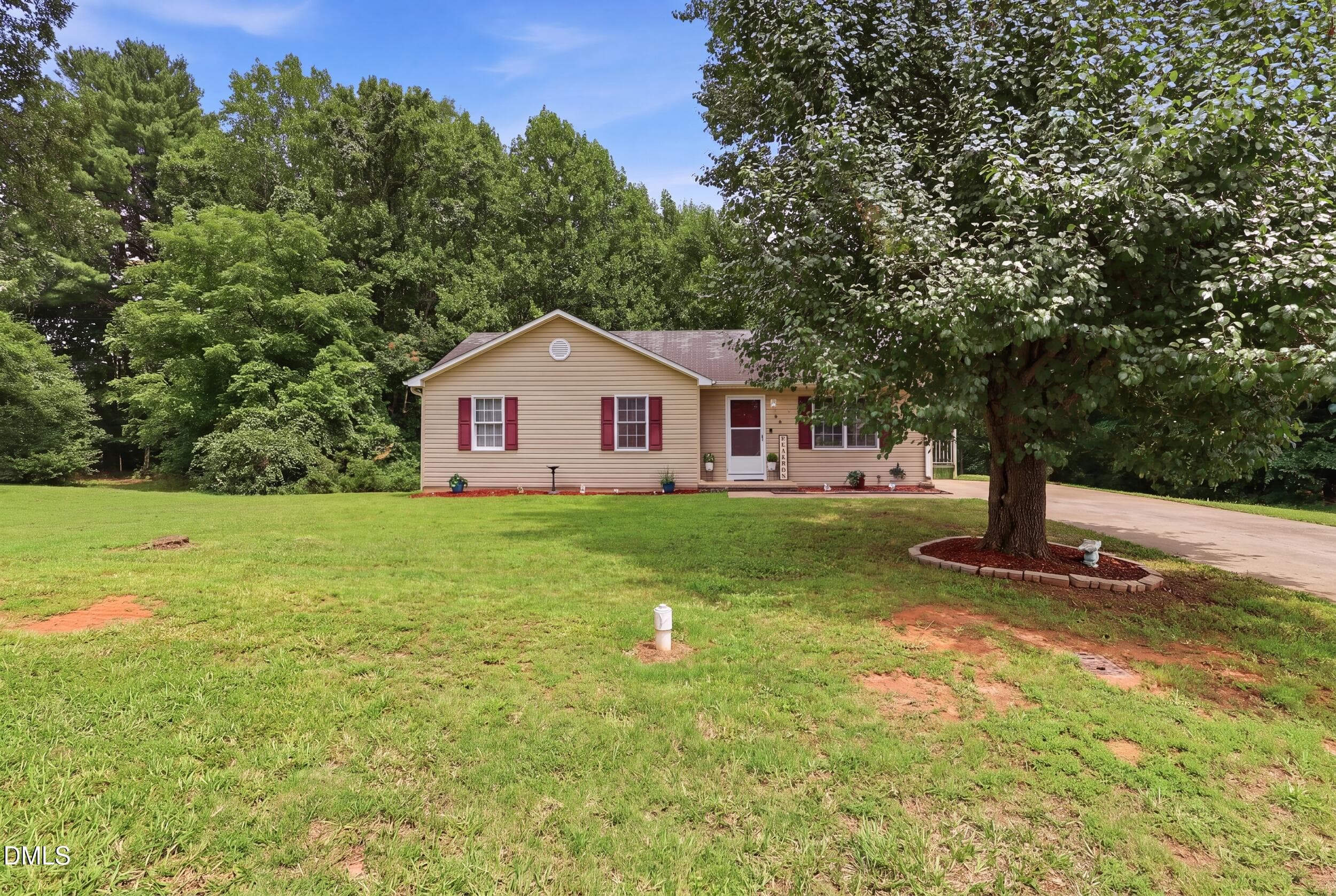 photo_03 - 106 N Arlington Avenue, Jonesville, NC 28642, Jonesville