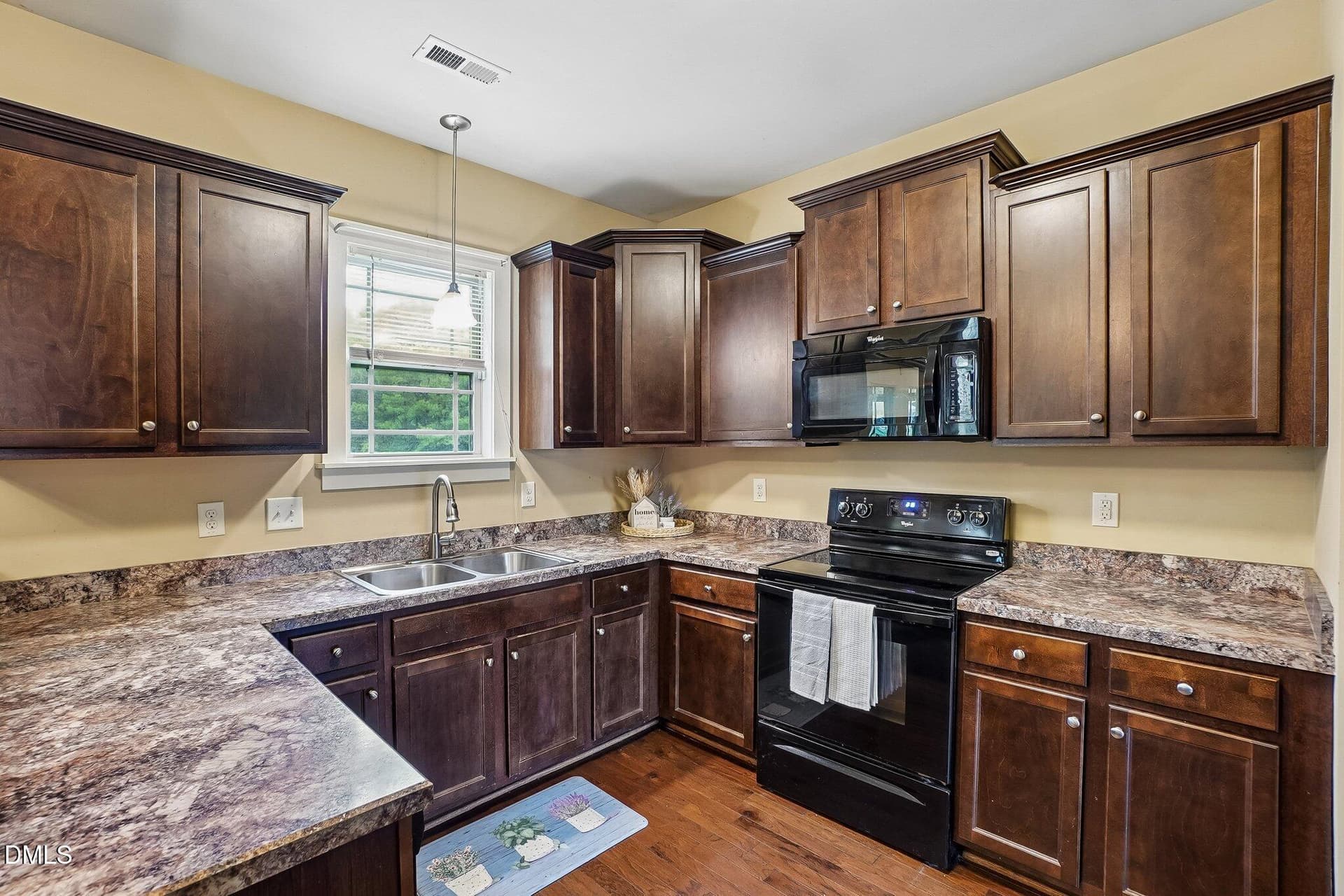 13-web-or-mls-Camden Place St-S2507-013 - 112 Camden Pl Street, Princeton, NC 27569