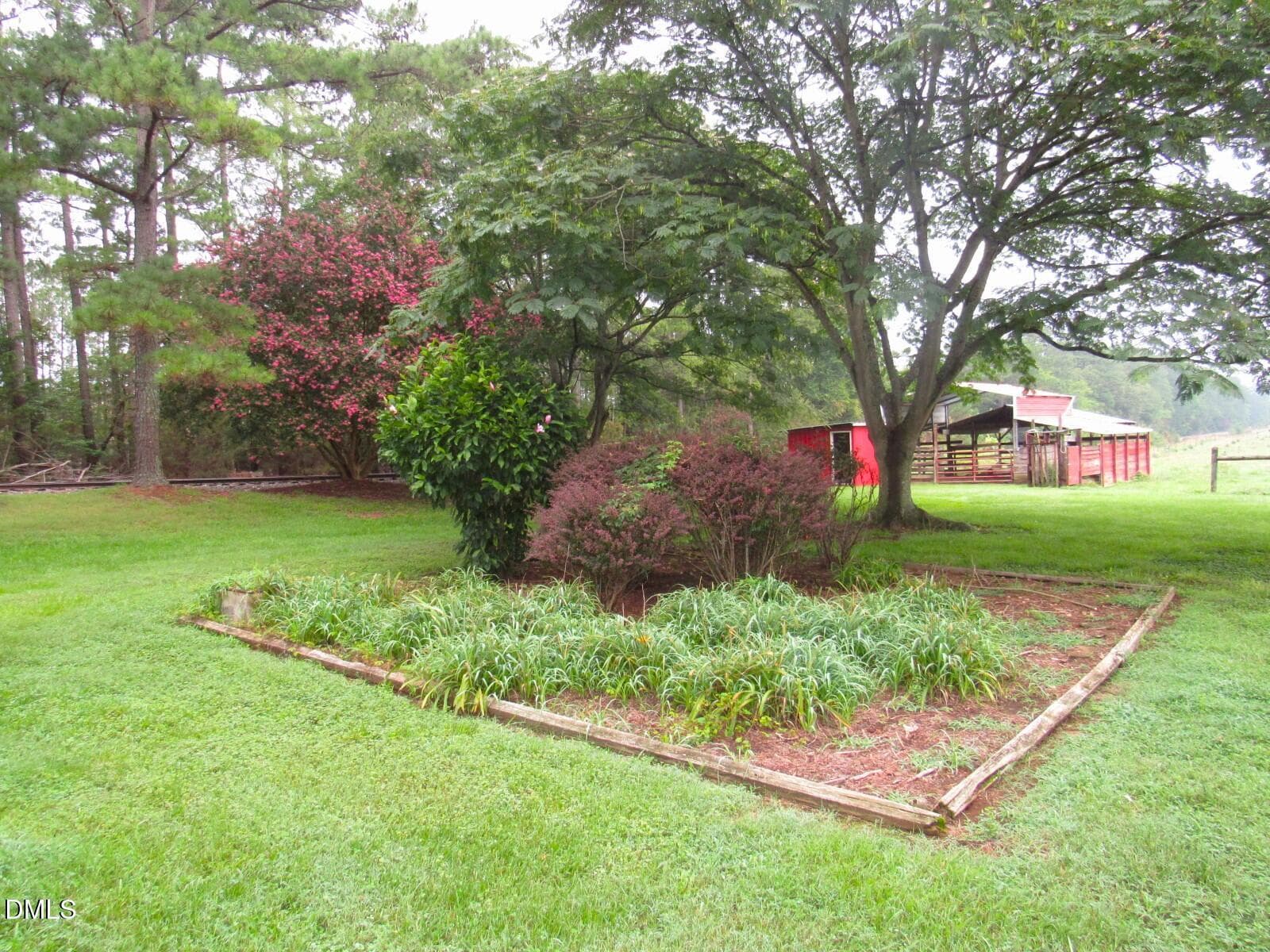 Landscaping - 2635 W Lyon Station Road, Creedmoor, NC 27522, Creedmoor