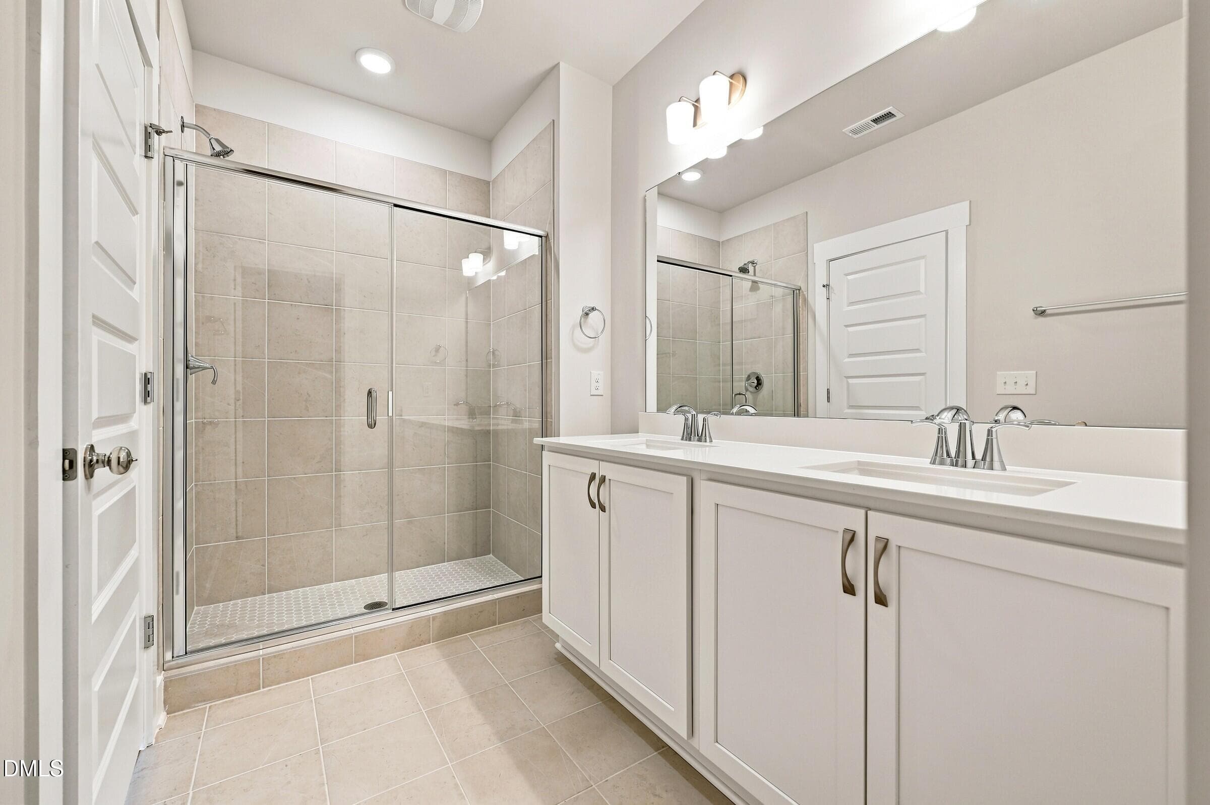 AP3-0390 - Primary Bathroom - 1148 Lamplighter Lot 390 Drive, Raleigh, NC 27604, Raleigh