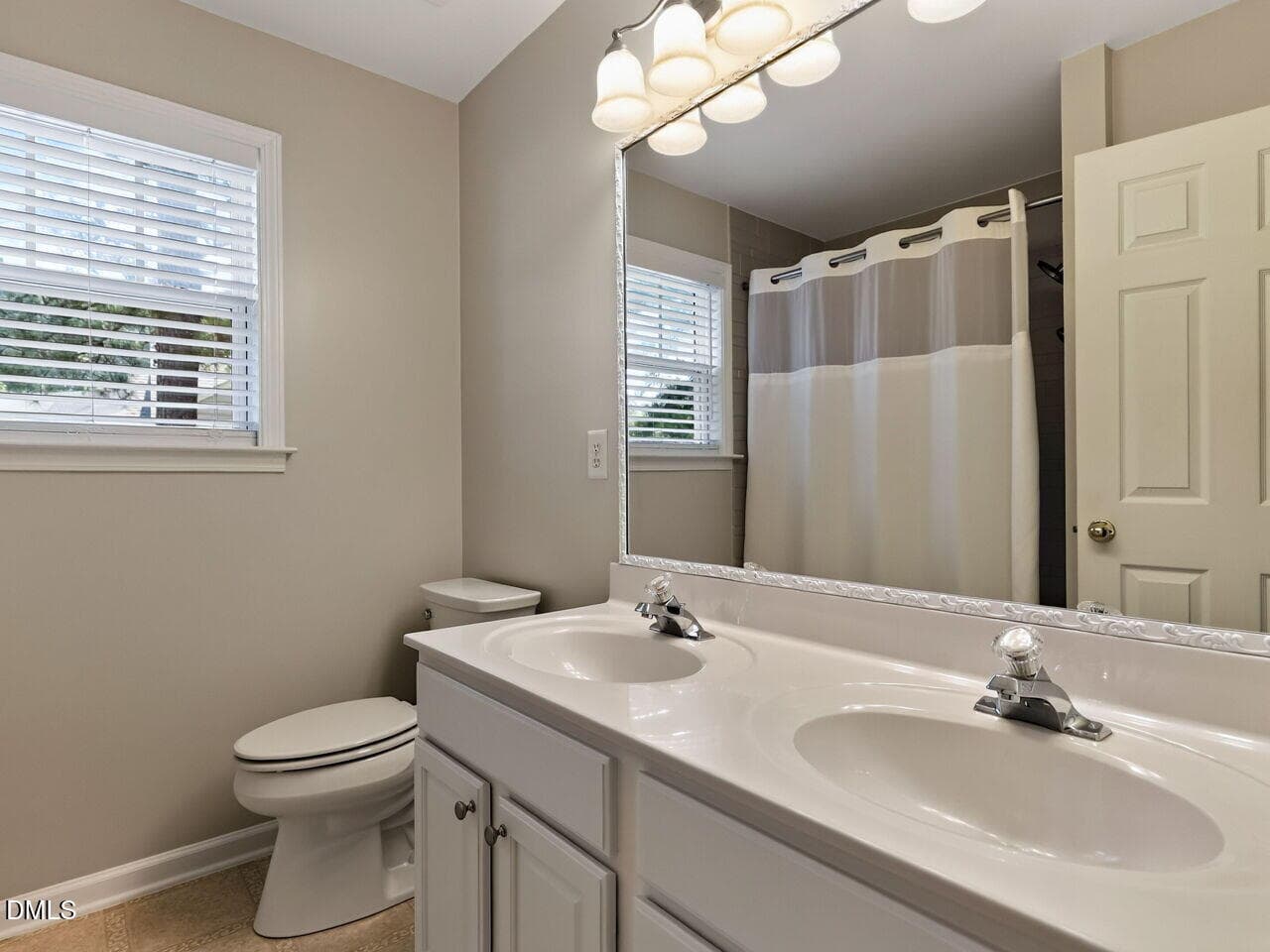 Upstairs Hall Bathroom - 3220 Orchestra Court, Apex, NC 27539