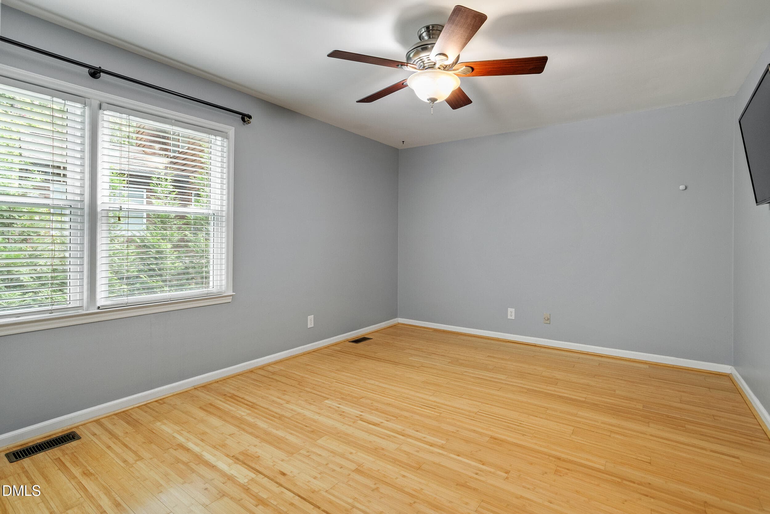 18-27 Clover Dr [3245982]_07282026_18 - 27 Clover Drive, Chapel Hill, NC 27517, Chapel Hill