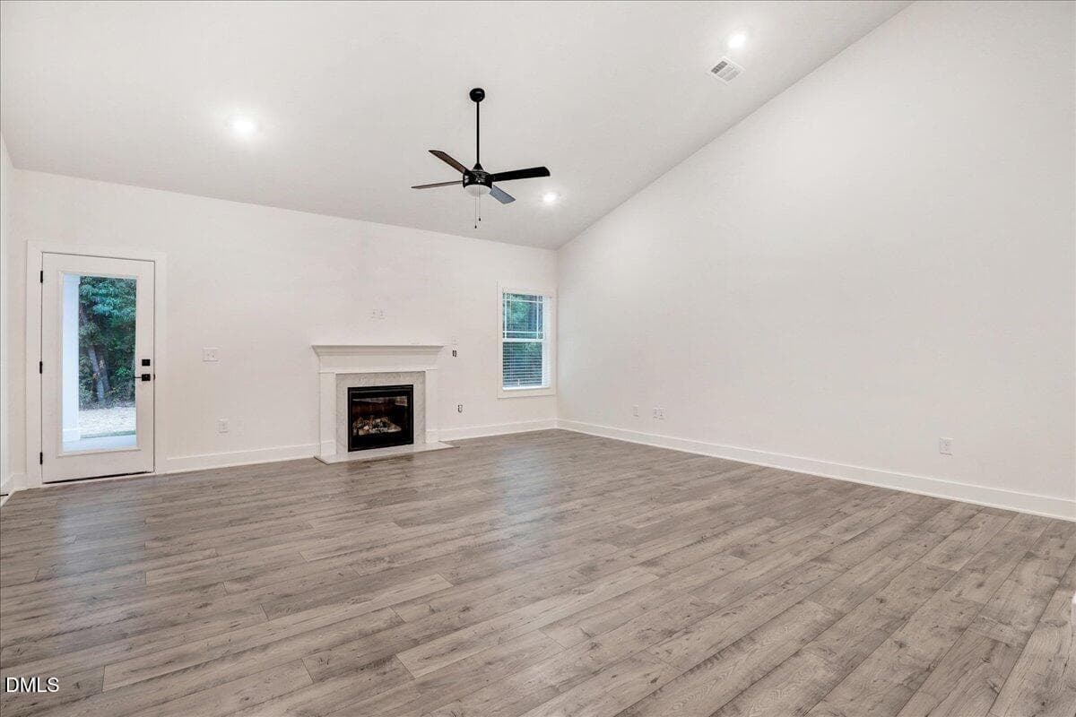 10-2100-10 - 32 Killarney Avenue, Lillington, NC 27546