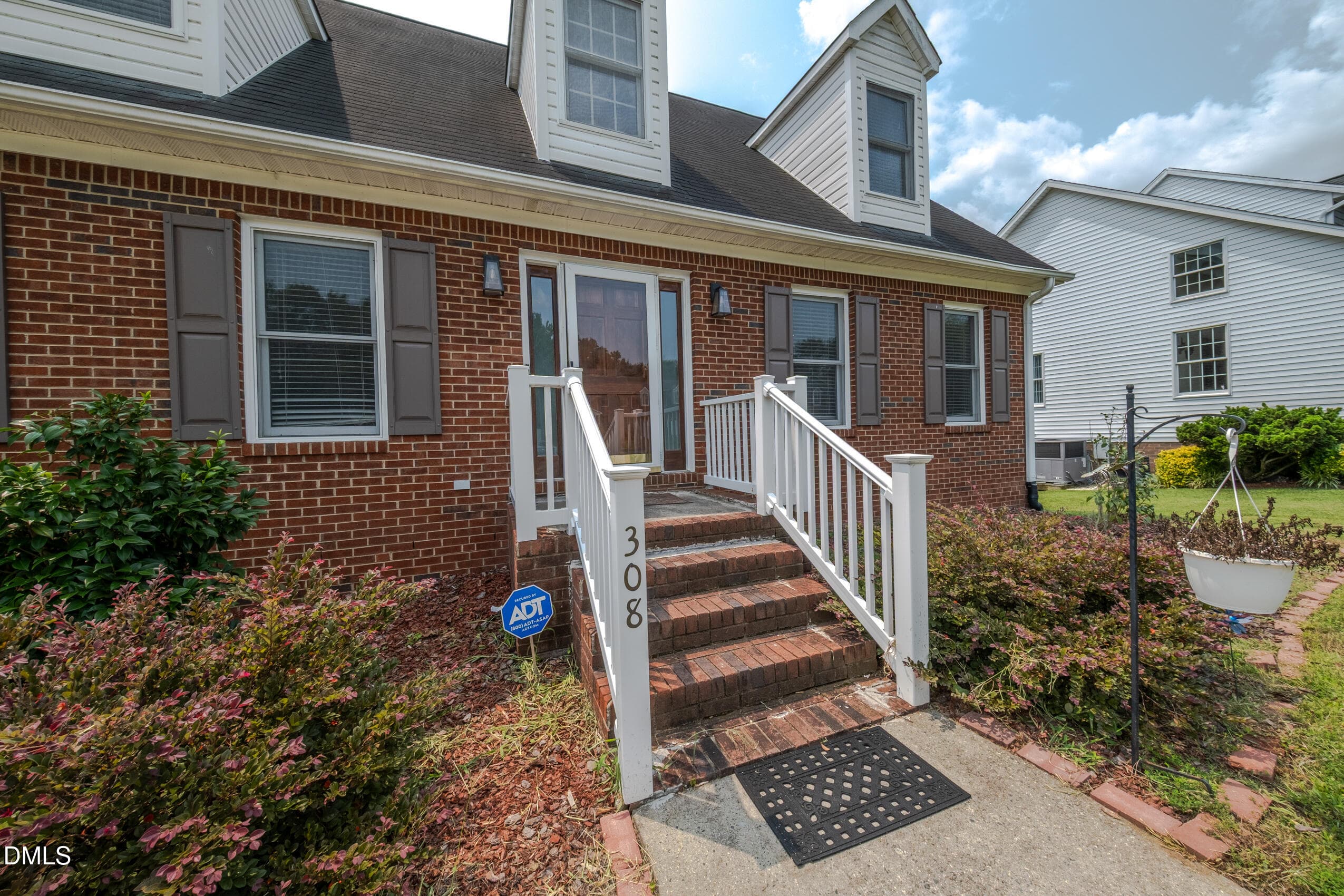 2. Front Porch.308 Ridgeland. HP. - 308 Ridgeland Drive, High Point, NC 27262