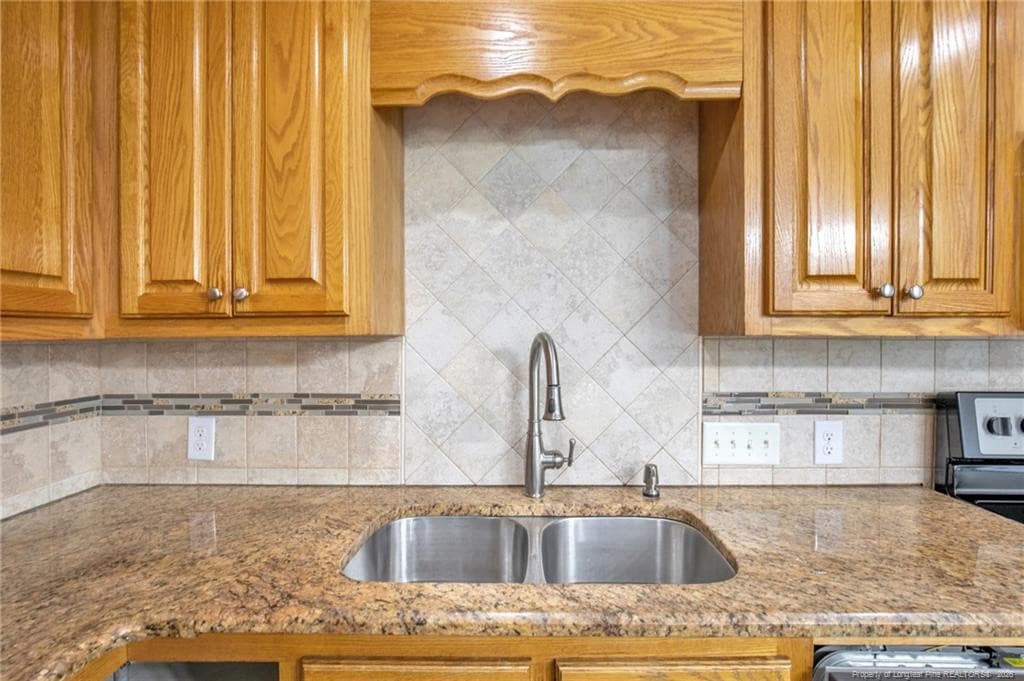 Photo 10 - 221 Old Baker Road, Maxton, NC 28364, Maxton