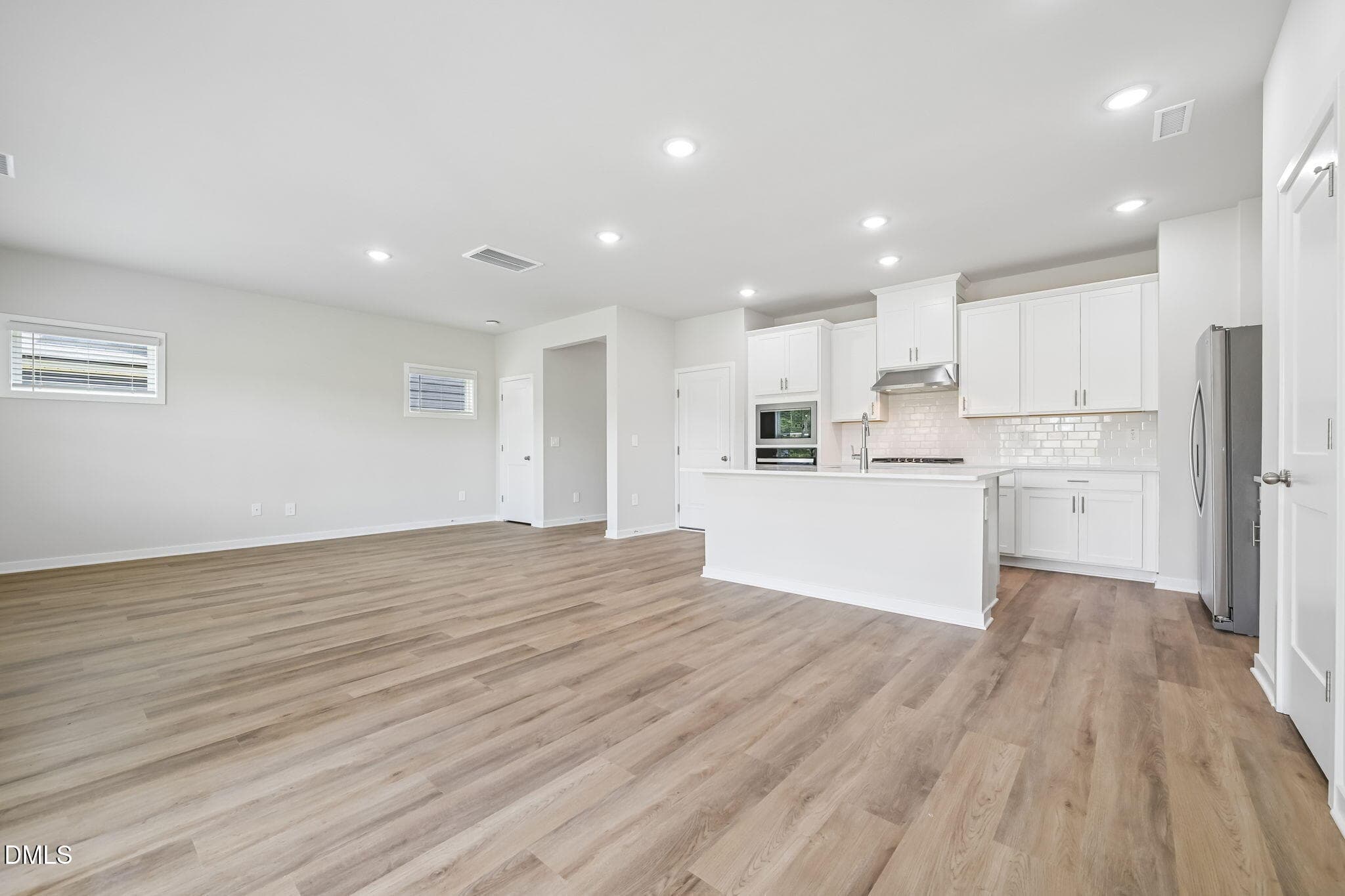 13-web-or-mls-Raleigh-Durham - Country L - 133 N Field Sparrow Way, Clayton, NC 27520, Clayton