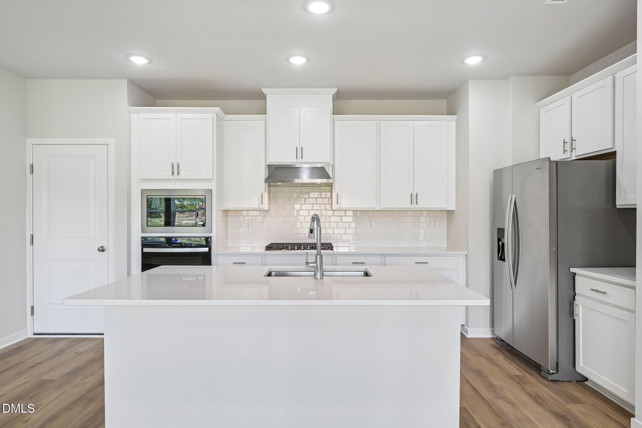 18-web-or-mls-Raleigh-Durham - Country L - 133 N Field Sparrow Way, Clayton, NC 27520, Clayton