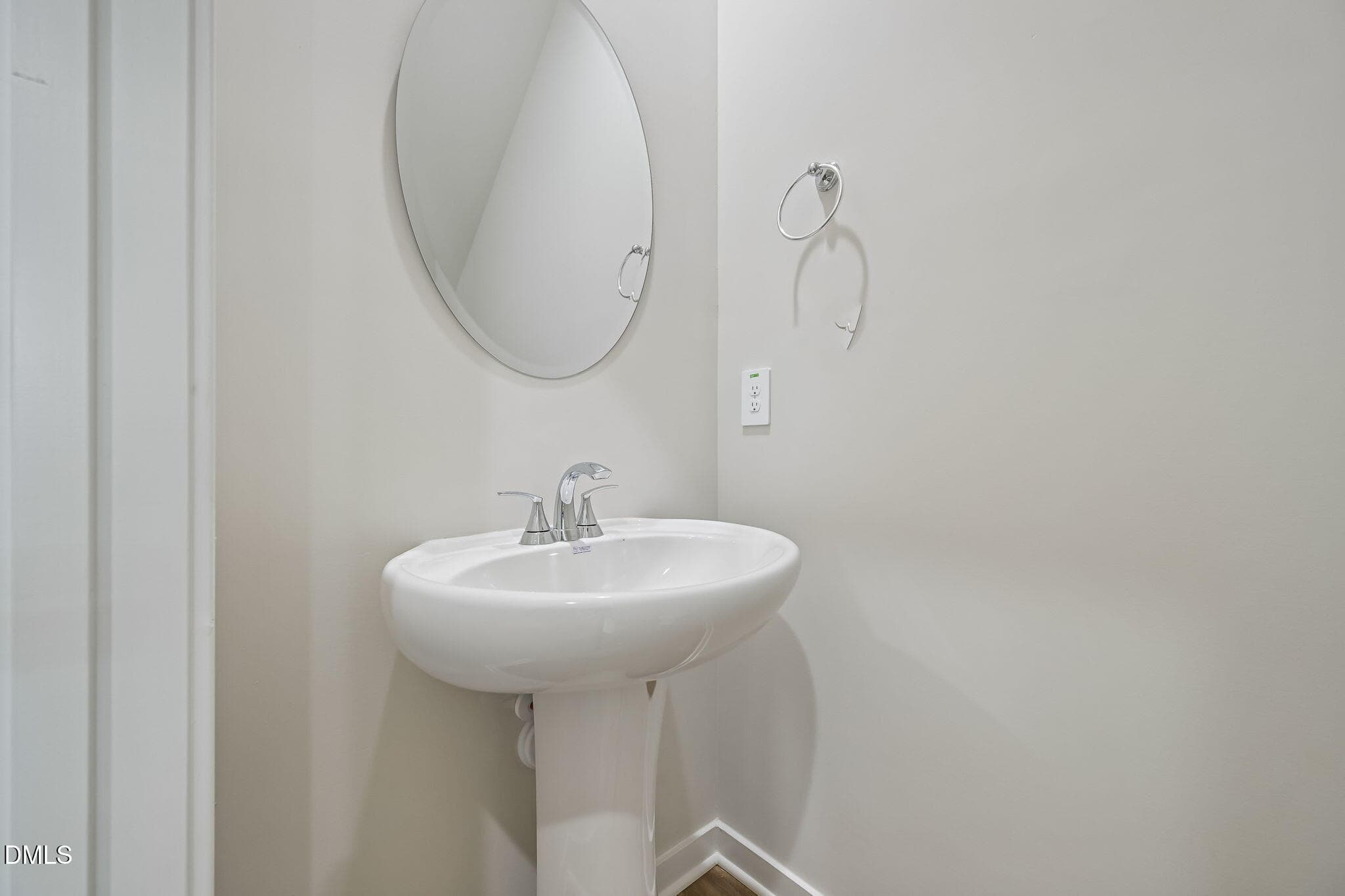 22-web-or-mls-Raleigh-Durham - Country L - 133 N Field Sparrow Way, Clayton, NC 27520, Clayton