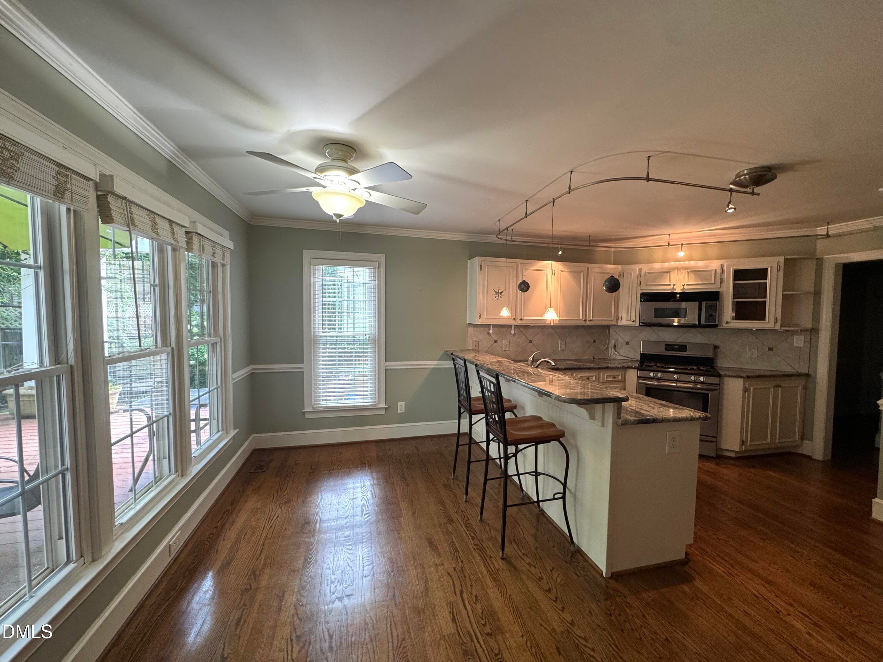 Kitchen bar and breakfast area - 2269 Brisbayne Circle, Raleigh, NC 27615, Raleigh
