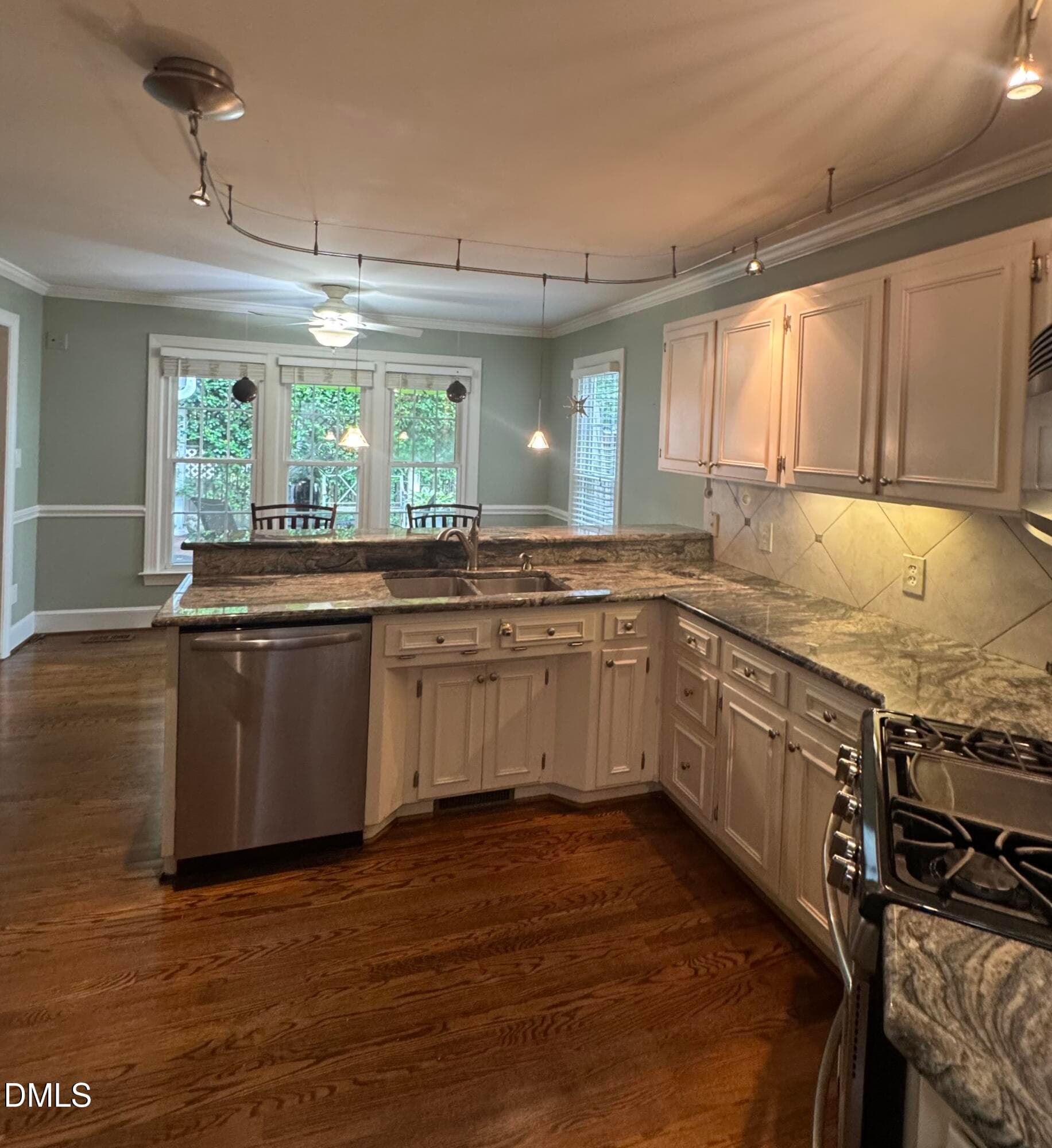 Gorgeous granite and piped lighting - 2269 Brisbayne Circle, Raleigh, NC 27615, Raleigh