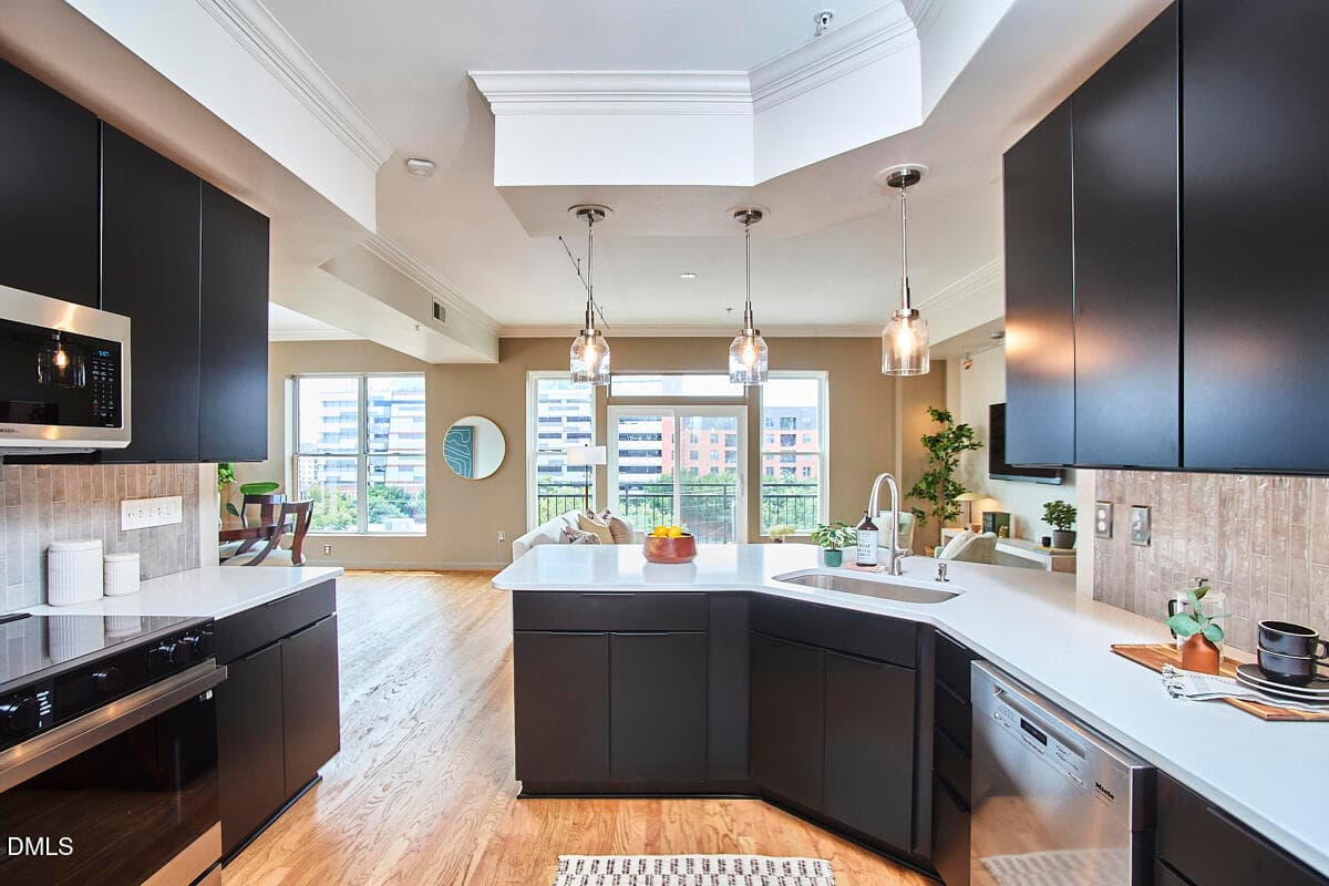 160 - 200 S Dawson Street 310, Raleigh, NC 27601, Raleigh