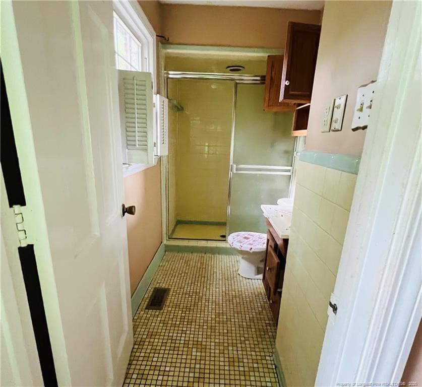 Photo 14 - 2454 Vandemere Avenue, Fayetteville, NC 28304, Fayetteville