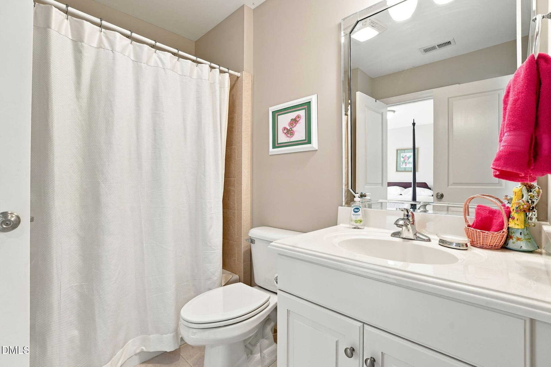 Hall Bath - 4034 Townes Court N, Wilson, NC 27896