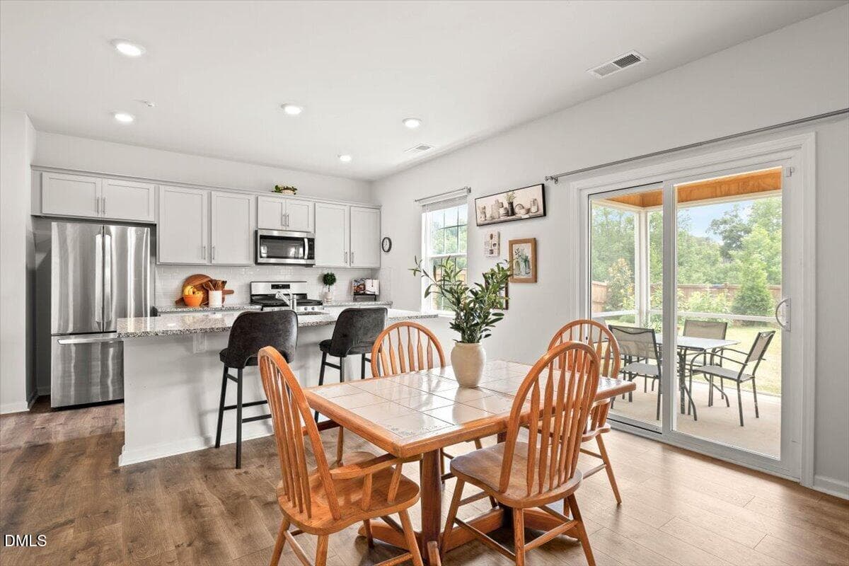 269 Blue Aspen Dr. DR 1 - 269 Blue Aspen Drive, Fuquay Varina, NC 27526