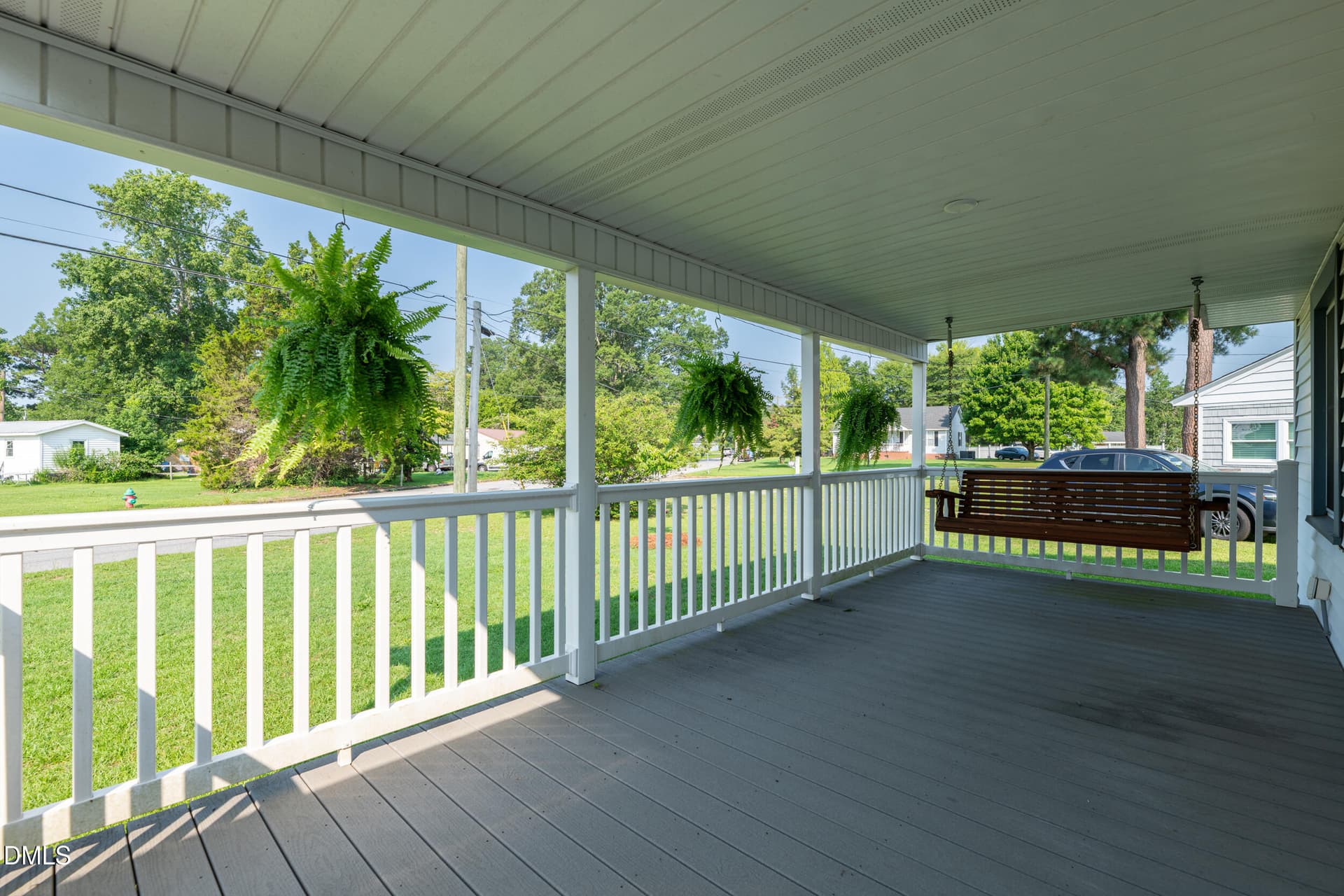 Front Porch - 706 E Country Club Drive, Tarboro, NC 27886
