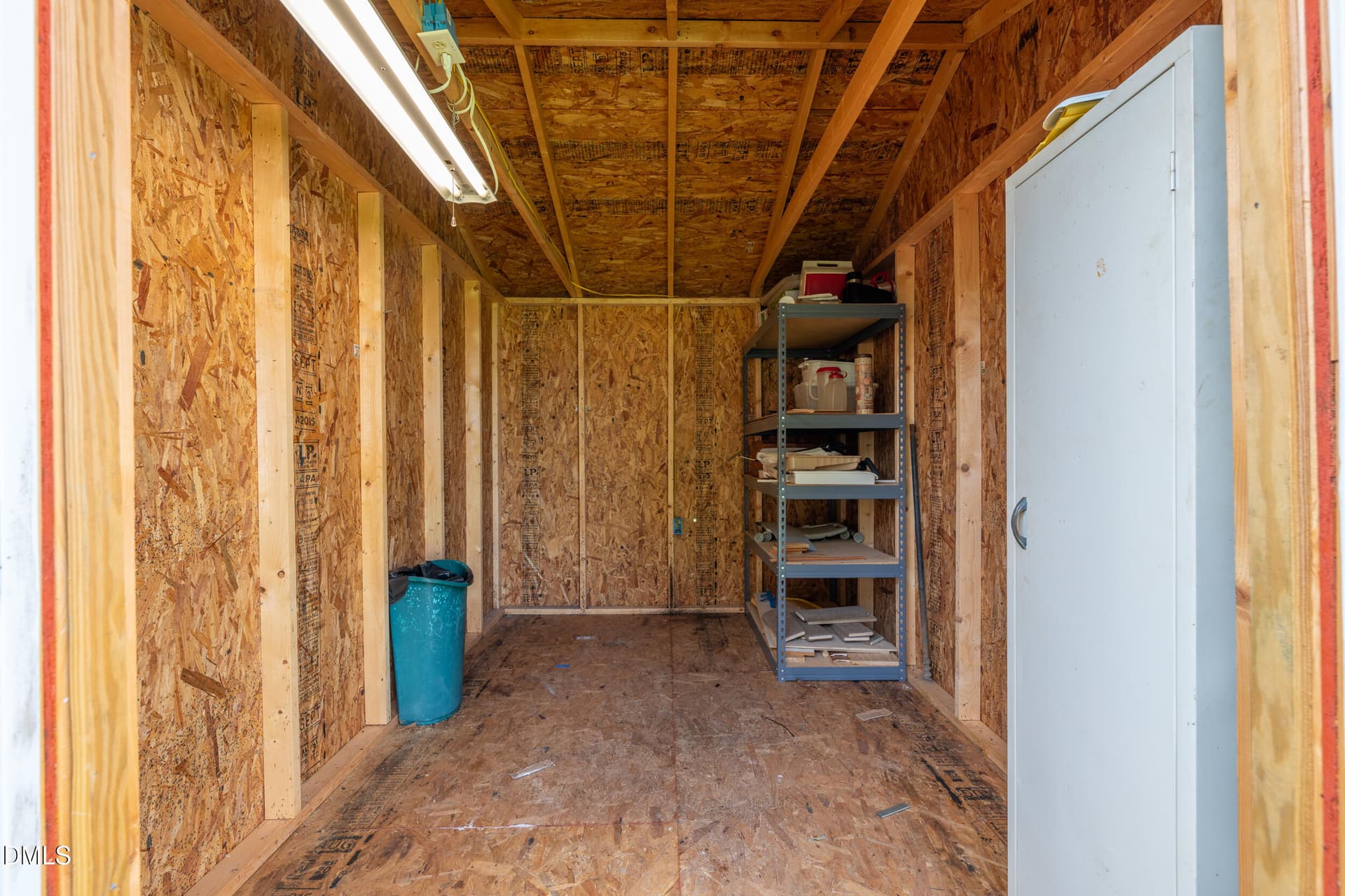 Storage Shed - 706 E Country Club Drive, Tarboro, NC 27886