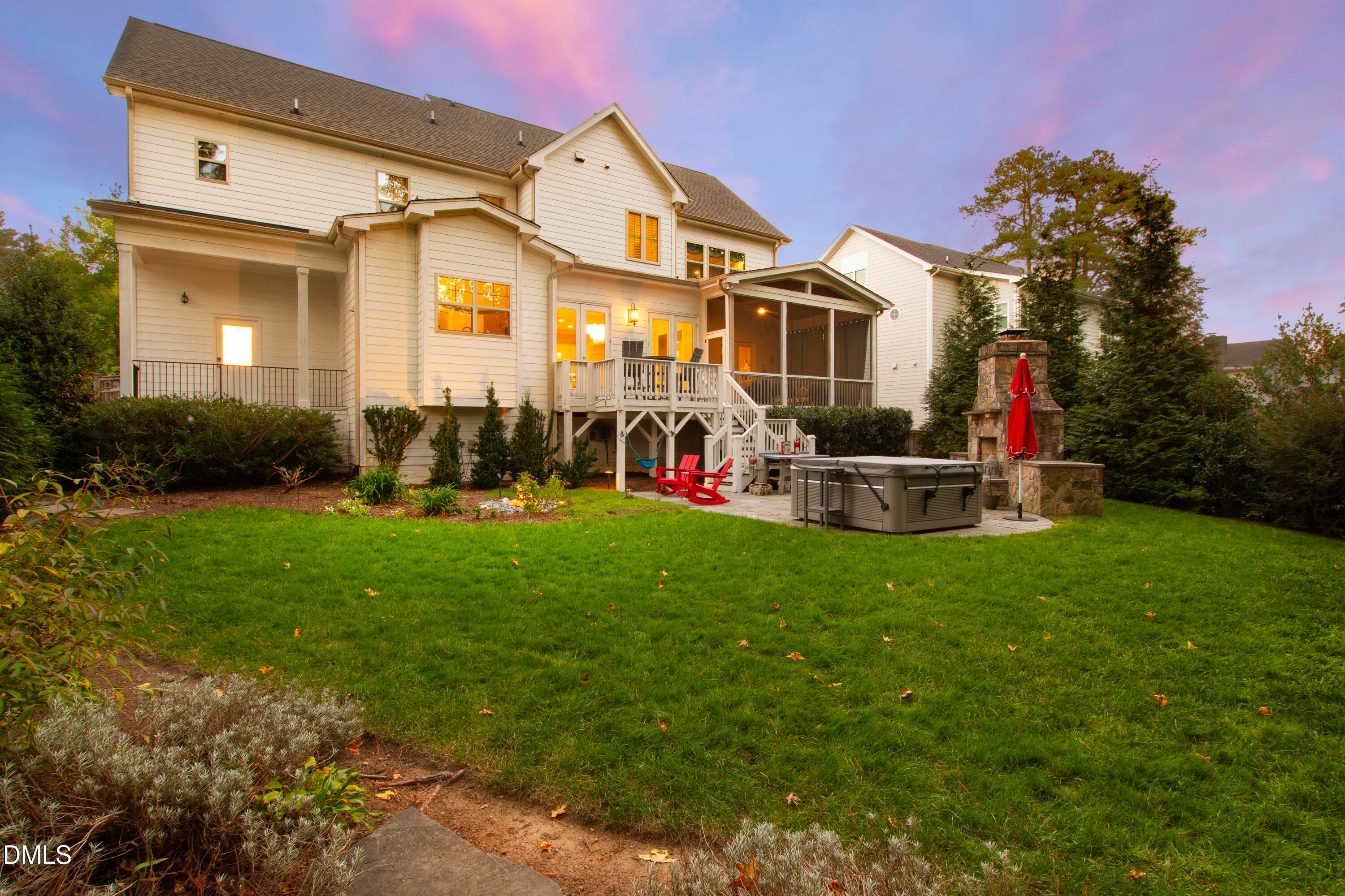 Twilights (5) - 116 Crestview Road, Raleigh, NC 27609