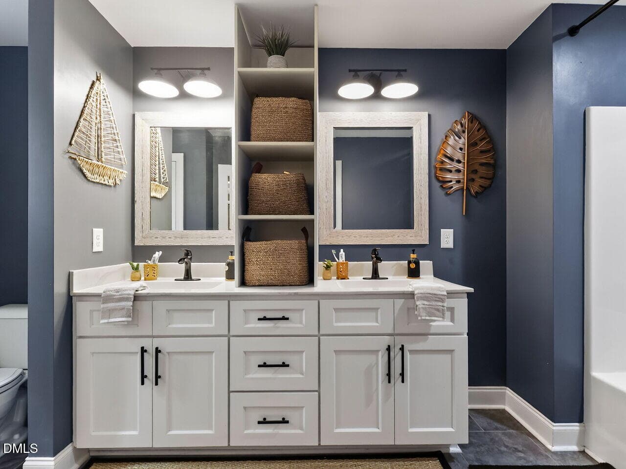 022-1280x960-master-bathroom - Copy - 2570 Tarheel Road, Benson, NC 27504, Benson