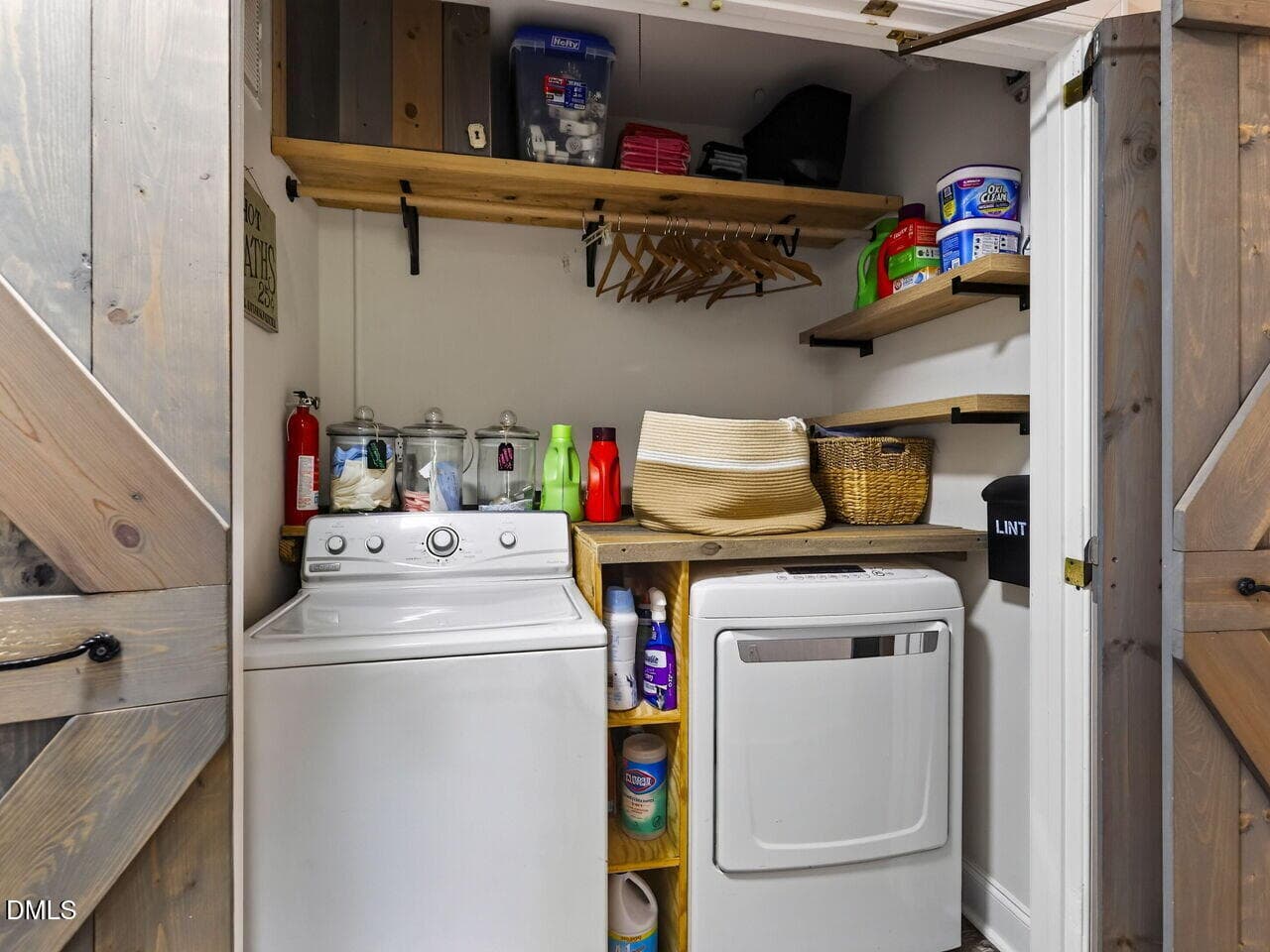 029-1280x960-laundry-closet - 2570 Tarheel Road, Benson, NC 27504, Benson