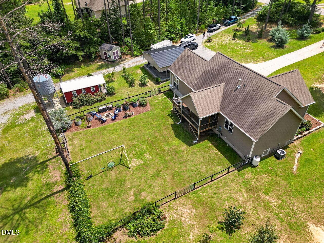 040-1280x960-photo - 2570 Tarheel Road, Benson, NC 27504, Benson
