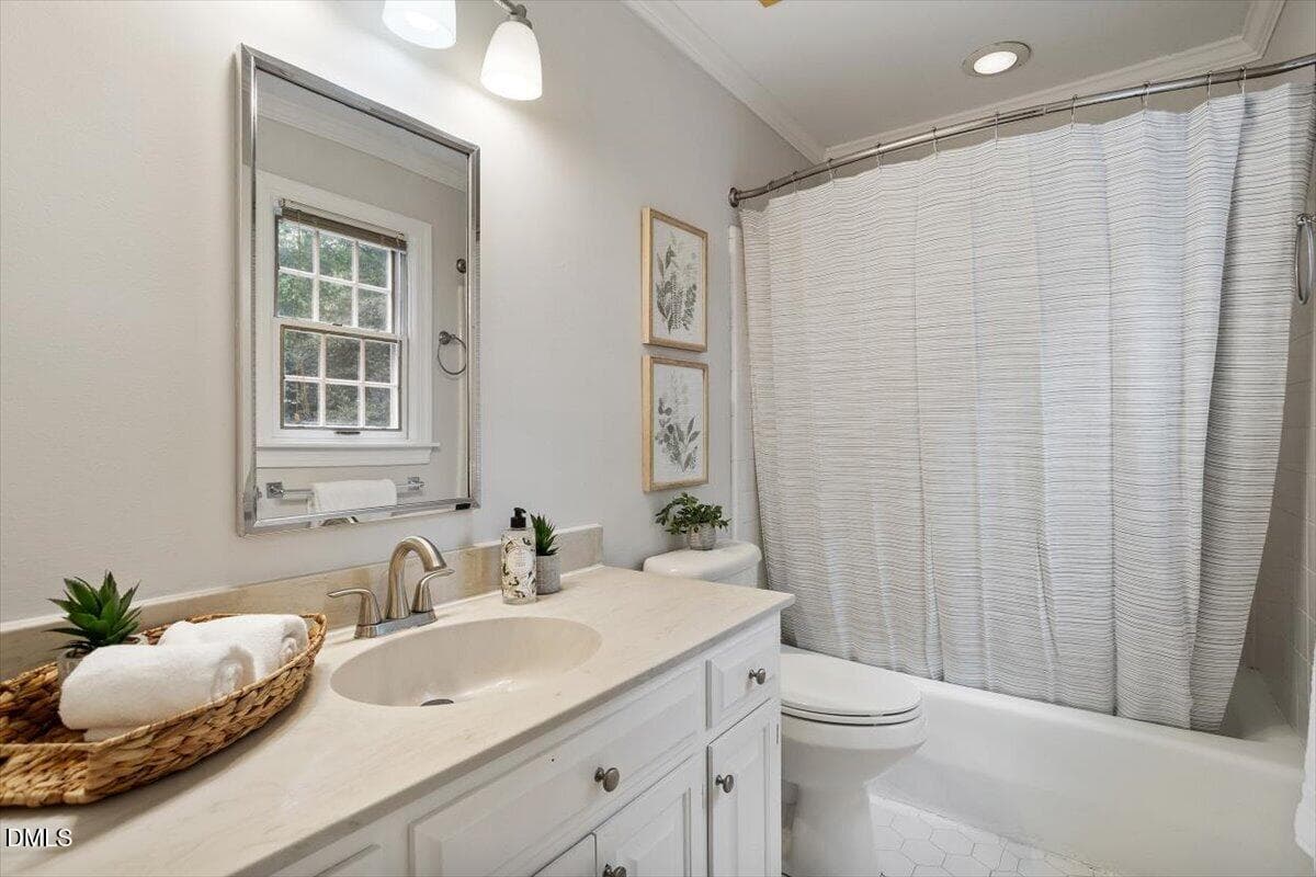 38-6810 Falconbridge Rd [3256204]_073020 - 6810 Falconbridge Road, Chapel Hill, NC 27517, Chapel Hill