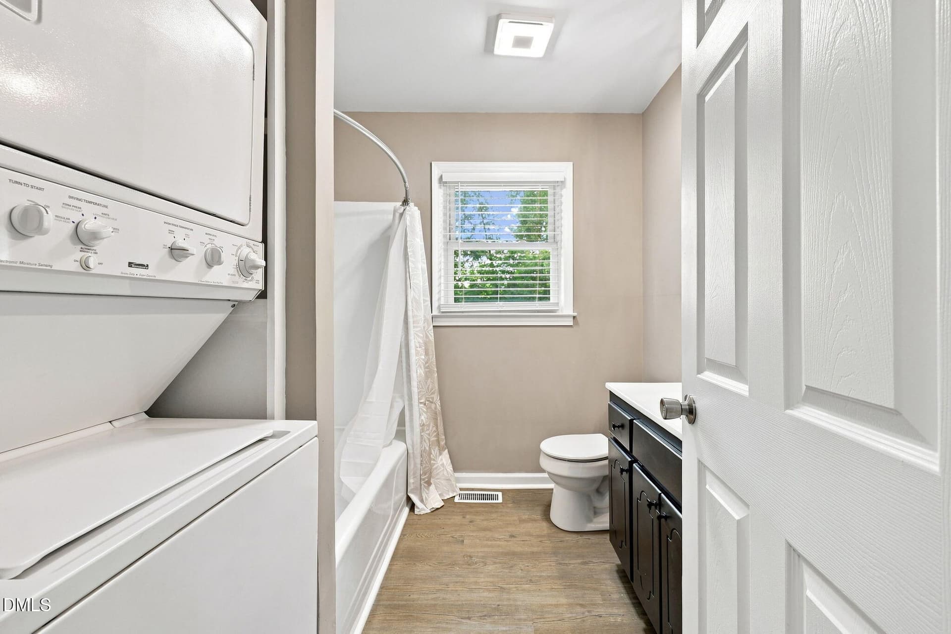 bath - 5413 S Nc 49 Highway, Burlington, NC 27215