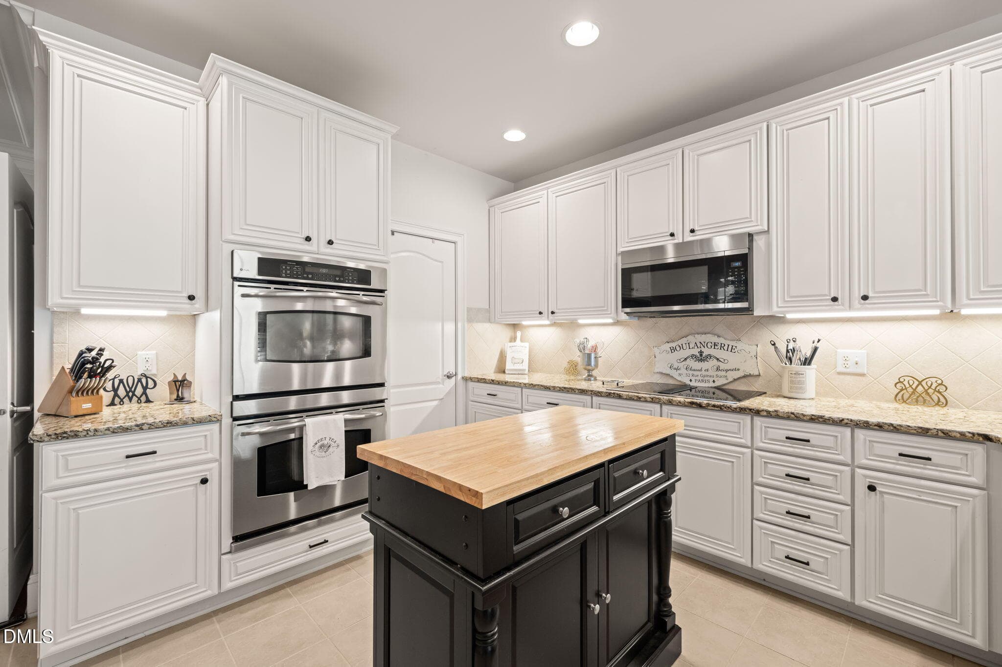 17-web-or-mls-untitled-35 - 11571 Auldbury Way, Raleigh, NC 27617, Raleigh