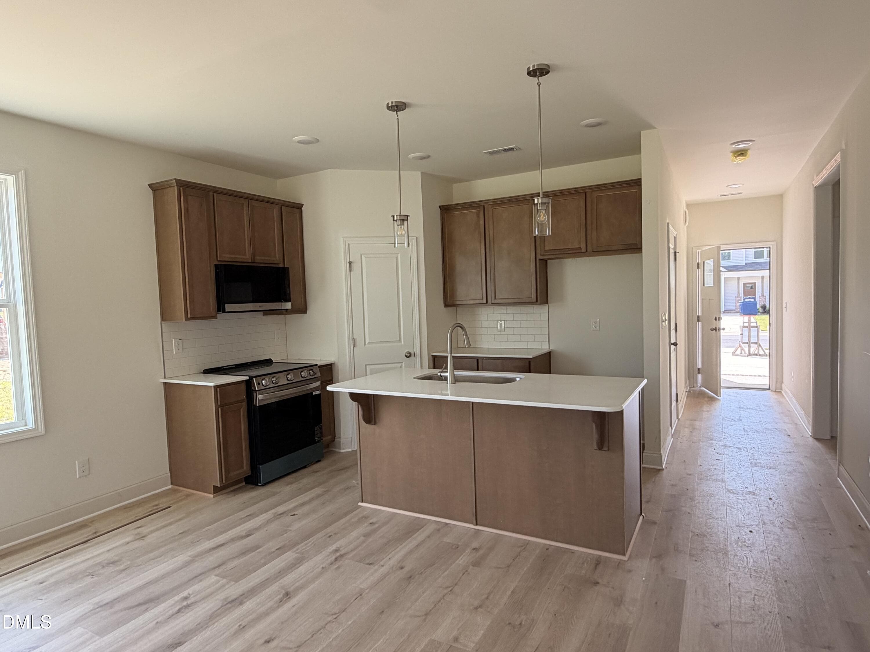 Move In Ready! - 60 W Coulter Court, Selma, NC 27576