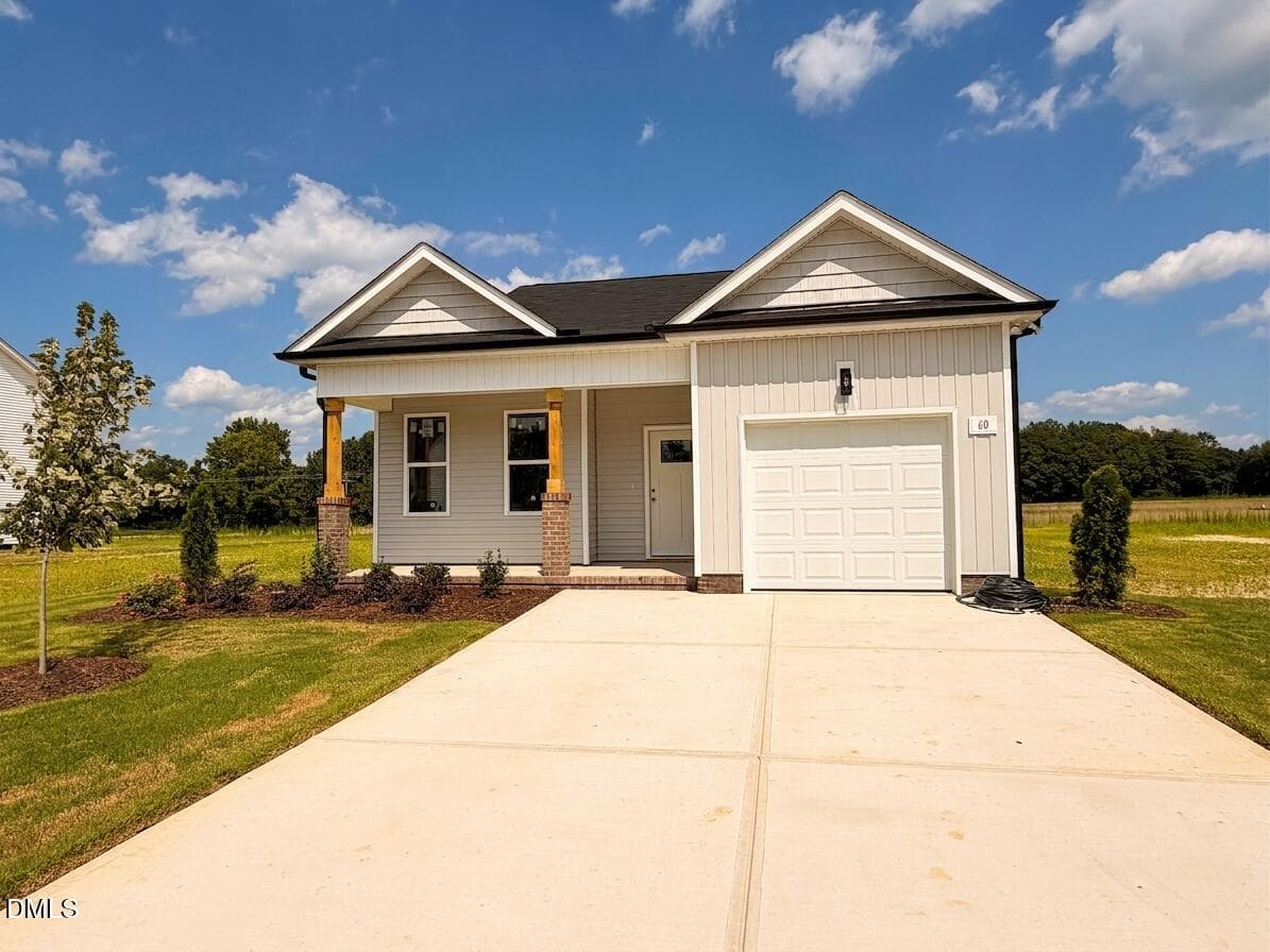 Move In Ready! - 60 W Coulter Court, Selma, NC 27576