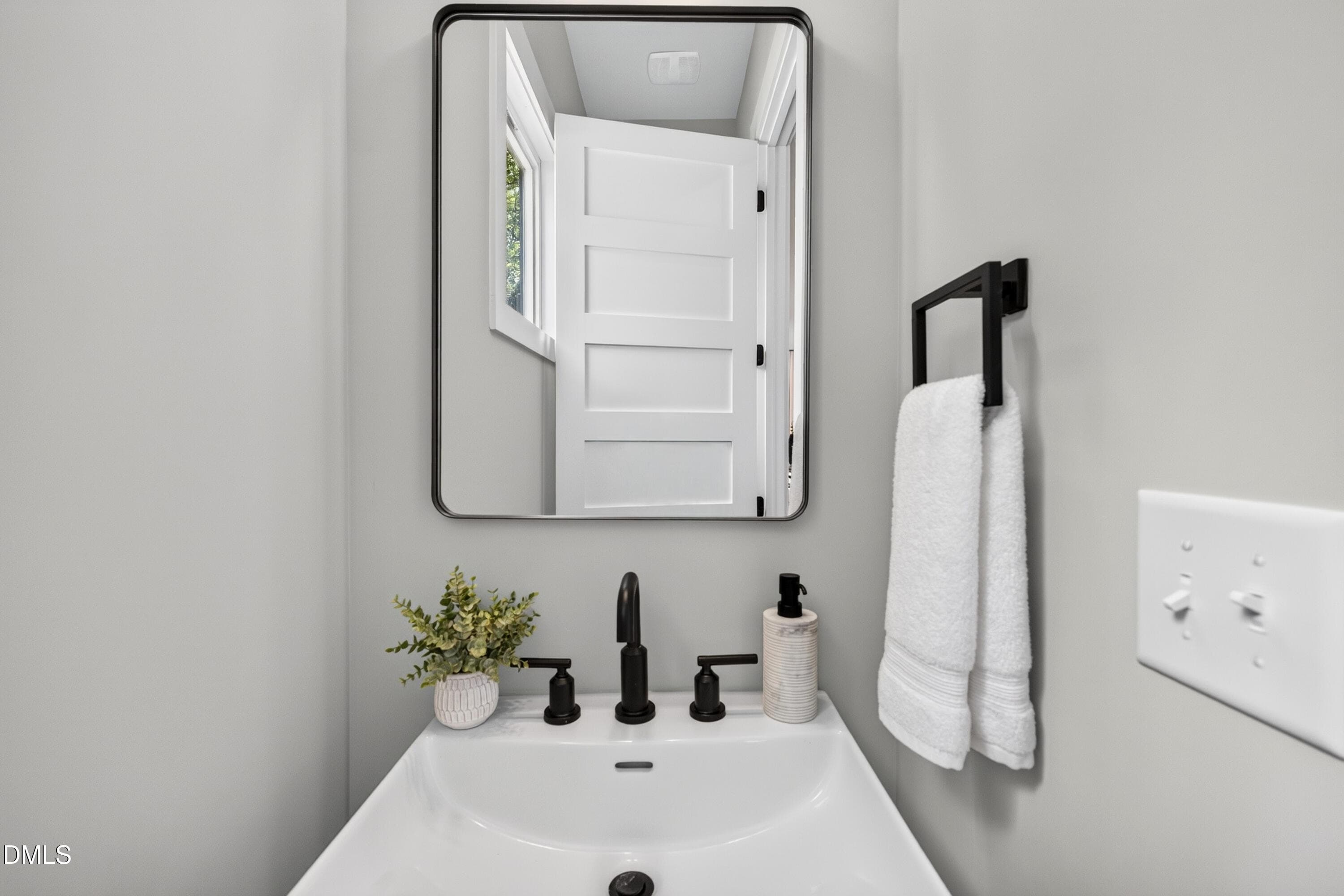 Half bath - 541 Bragg Street, Raleigh, NC 27610, Raleigh