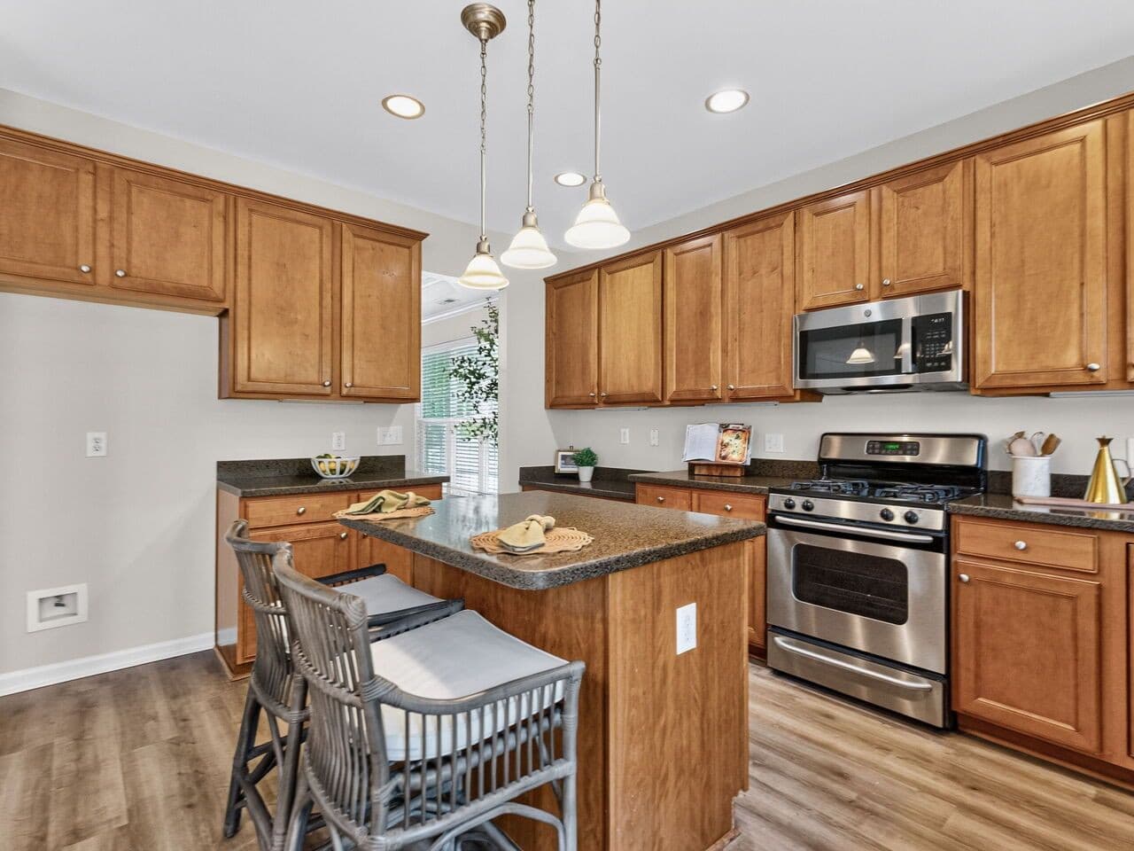 017-1280x960-kitchen.jpg - 7803 Clover Creek Court, Raleigh, NC 27613, Raleigh