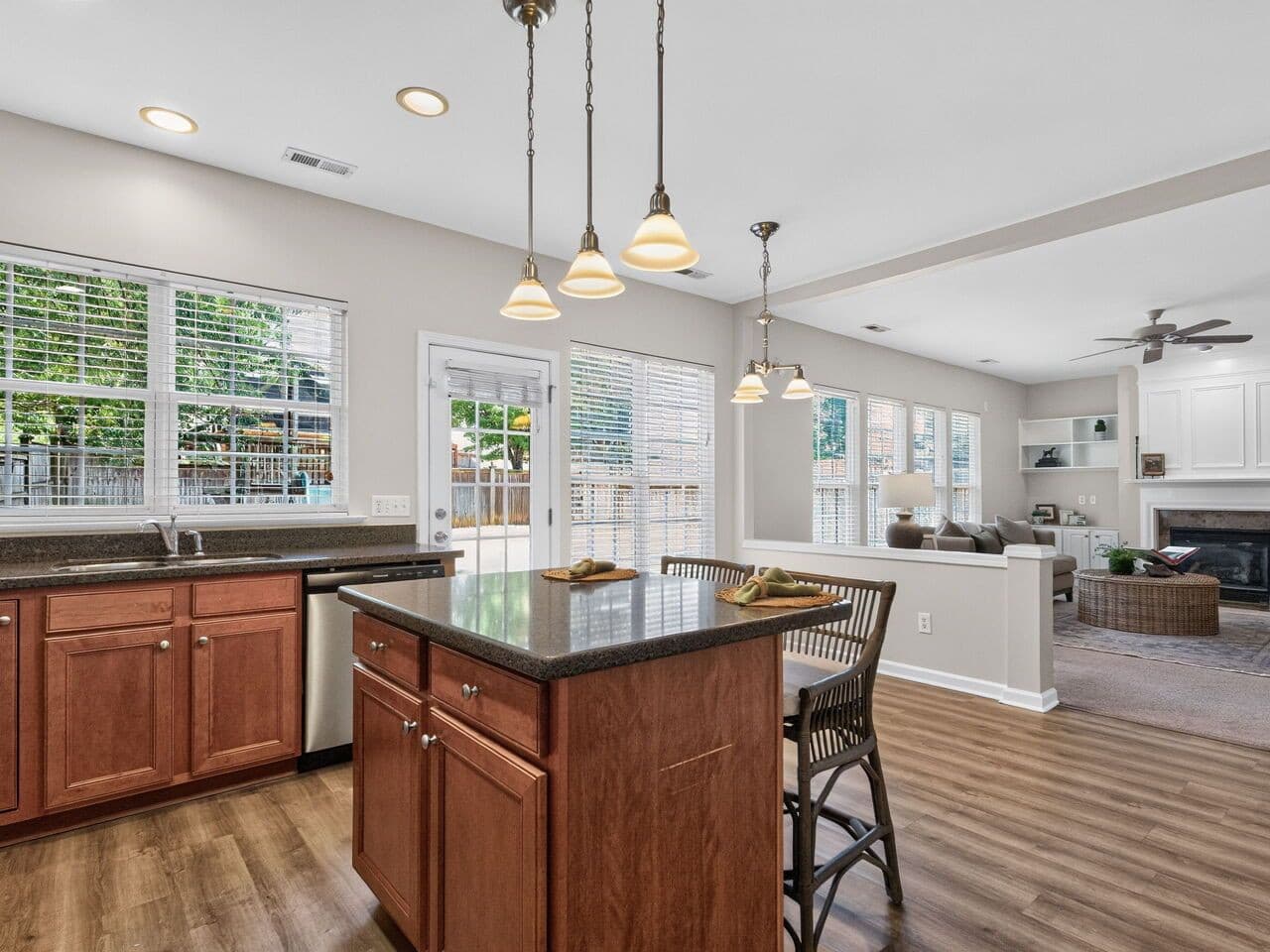018-1280x960-kitchen.jpg - 7803 Clover Creek Court, Raleigh, NC 27613, Raleigh