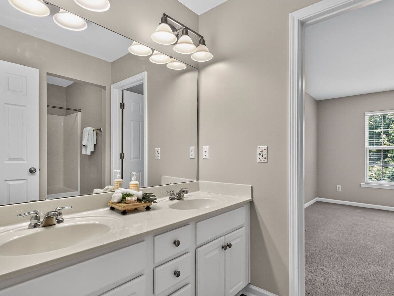 026-1280x960-bathroom.jpg - 7803 Clover Creek Court, Raleigh, NC 27613, Raleigh