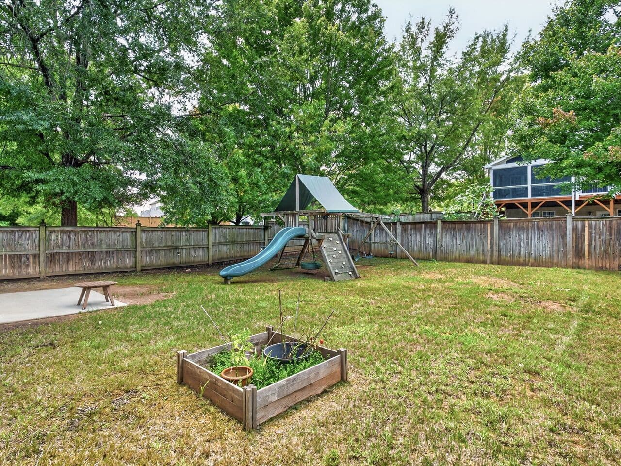 032-1280x960-backyard.jpg - 7803 Clover Creek Court, Raleigh, NC 27613, Raleigh