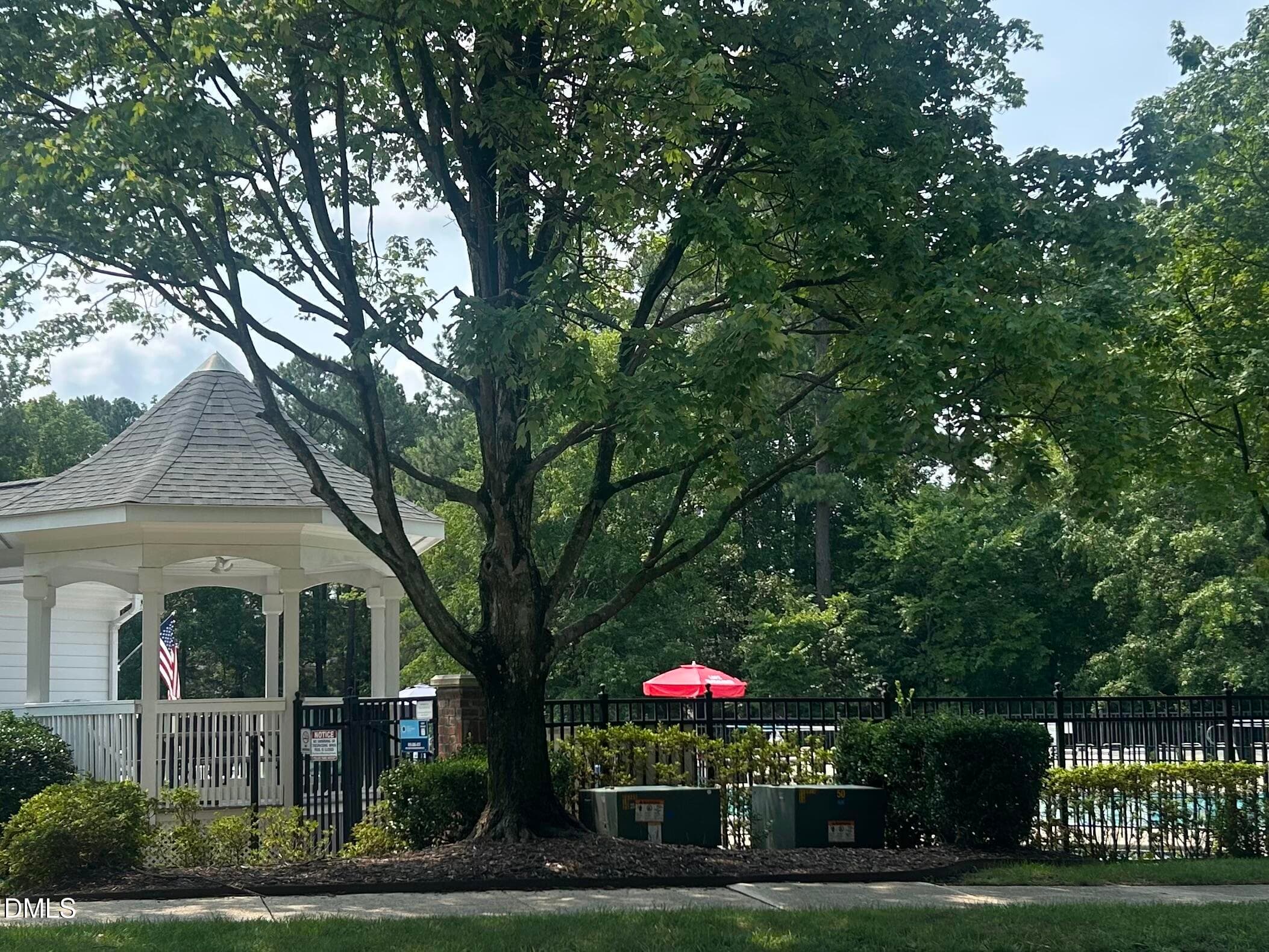 Short stroll to pool and clubhouse - 104 Penland Court, Cary, NC 27519, Cary