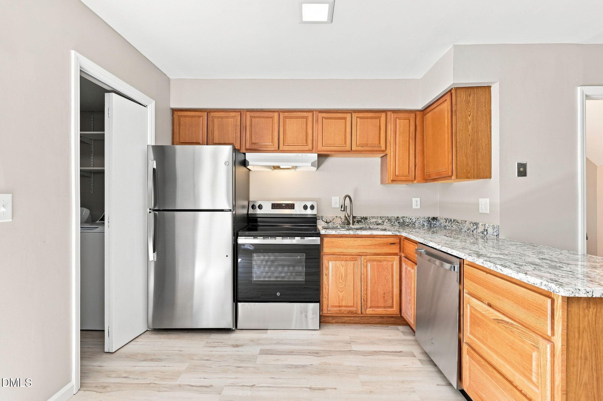 20-web-or-mls-IMG_7925_Edit - 118 Friar Lane, Carrboro, NC 27510, Carrboro