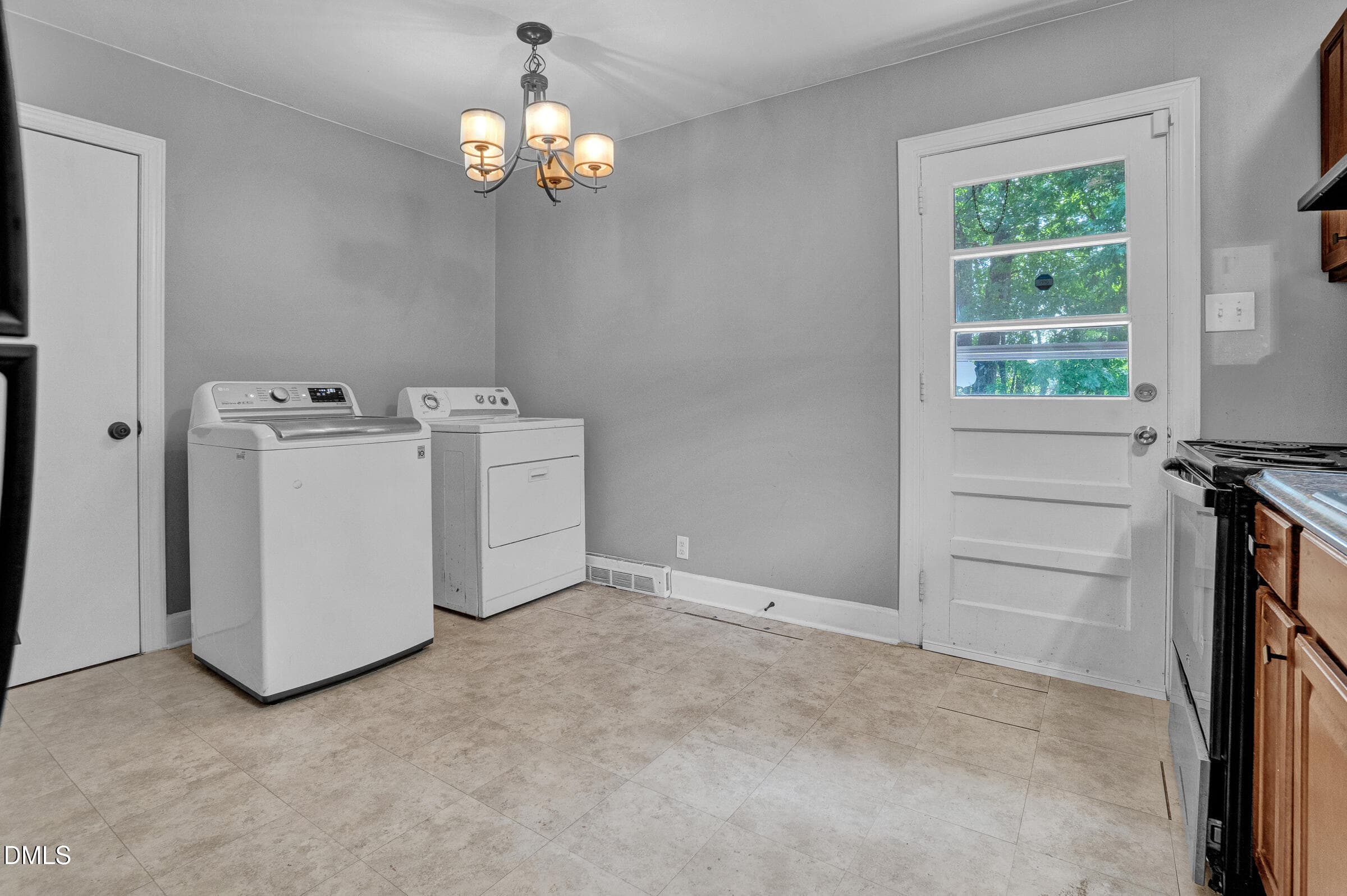 Laundry - 905 S Plum Street, Durham, NC 27701, Durham